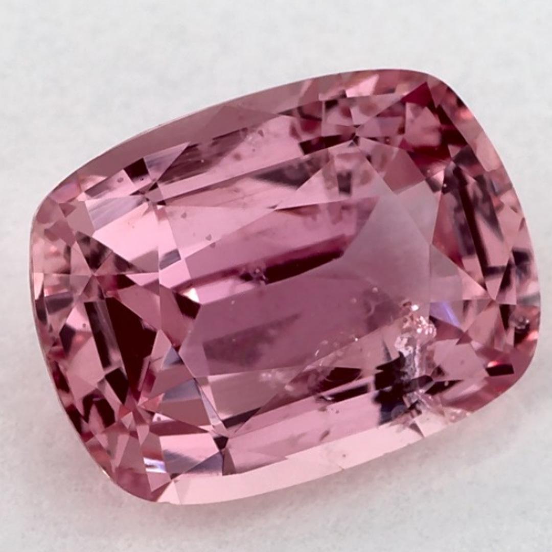 Taille coussin 3.04 Ct Pink Sapphire Cushion Loose Gemstone (pierre précieuse en vrac) en vente