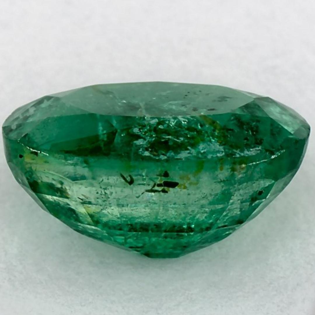 Women's 3.04 Cts Emerald Oval Cut Loose Gemstone