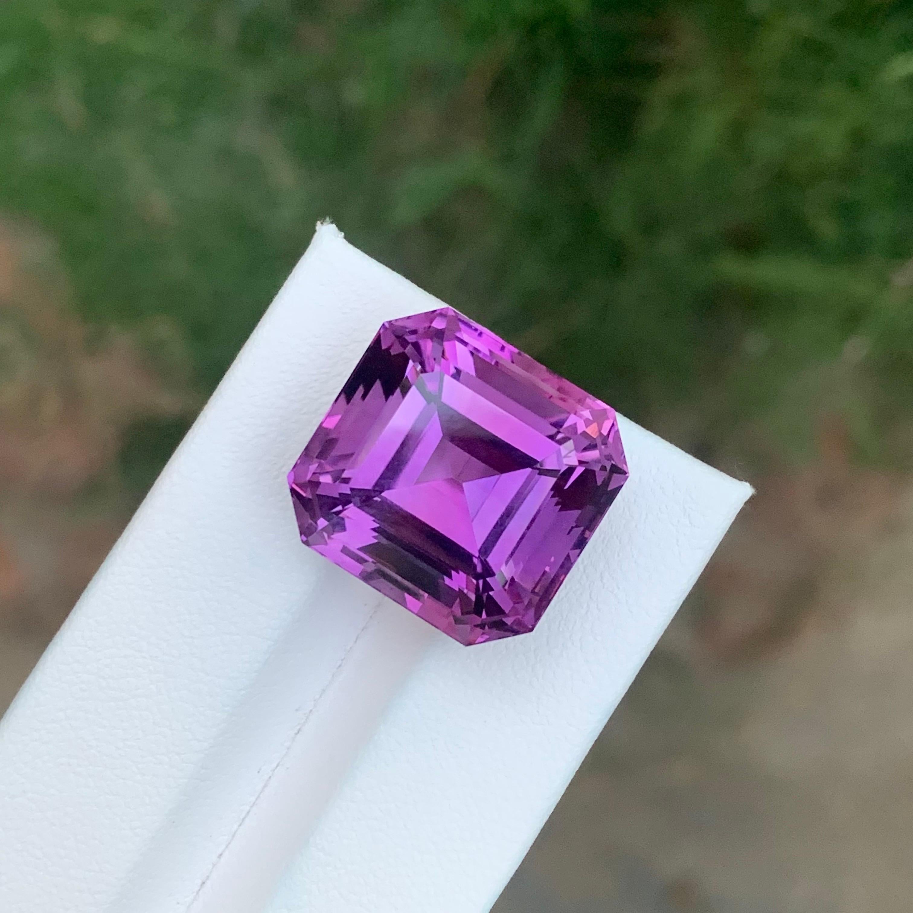 30.40 Carat Natural Loose Amethyst Octagon Shape Gemstone For Sale 6