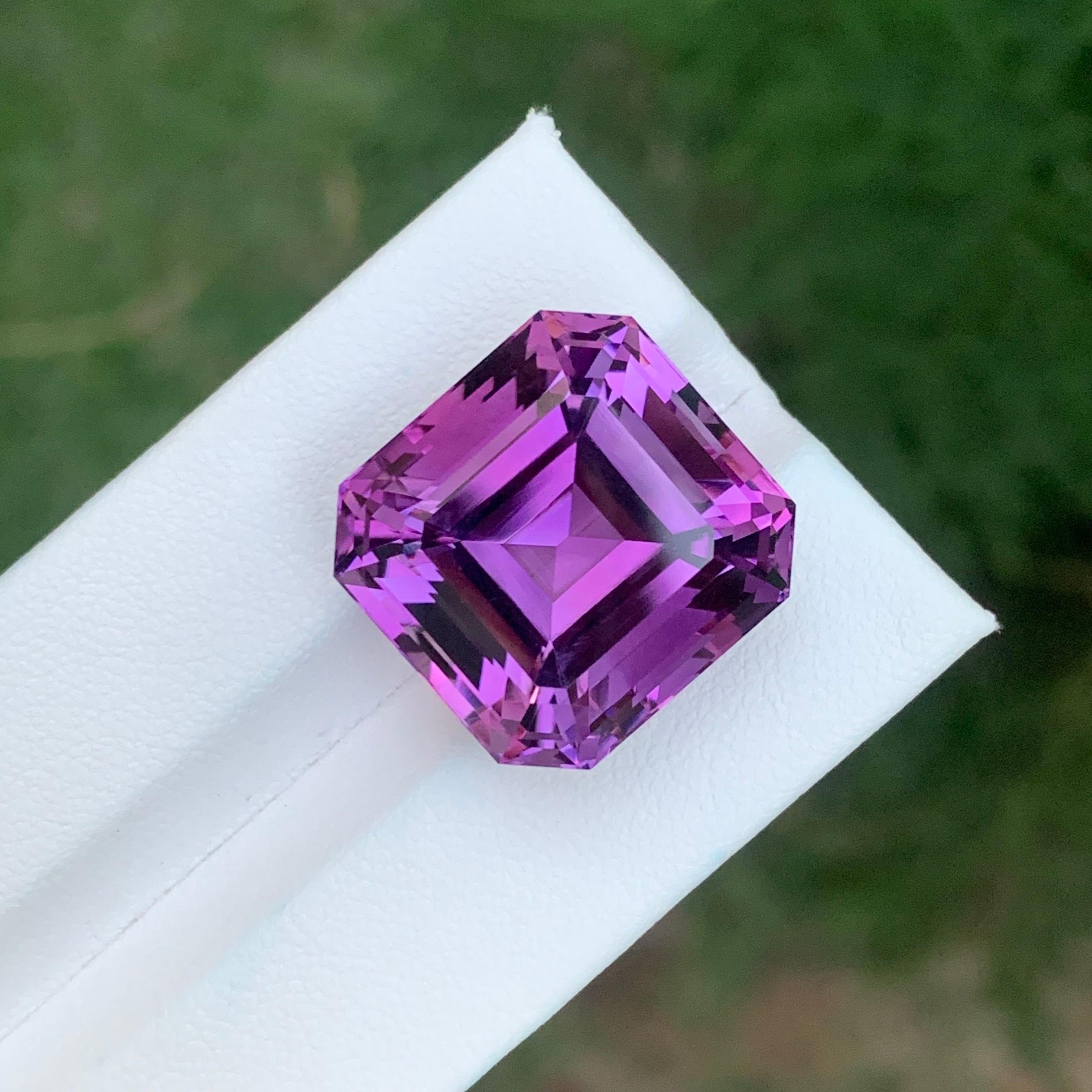 Women's or Men's 30.40 Carat Natural Loose Amethyst Octagon Shape Gemstone For Sale