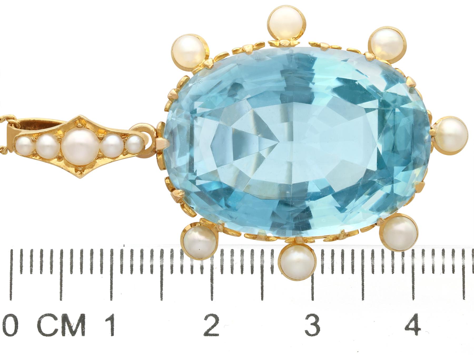 Women's or Men's 1900s Antique 30.41 Carat Aquamarine and Pearl Yellow Gold Pendant For Sale