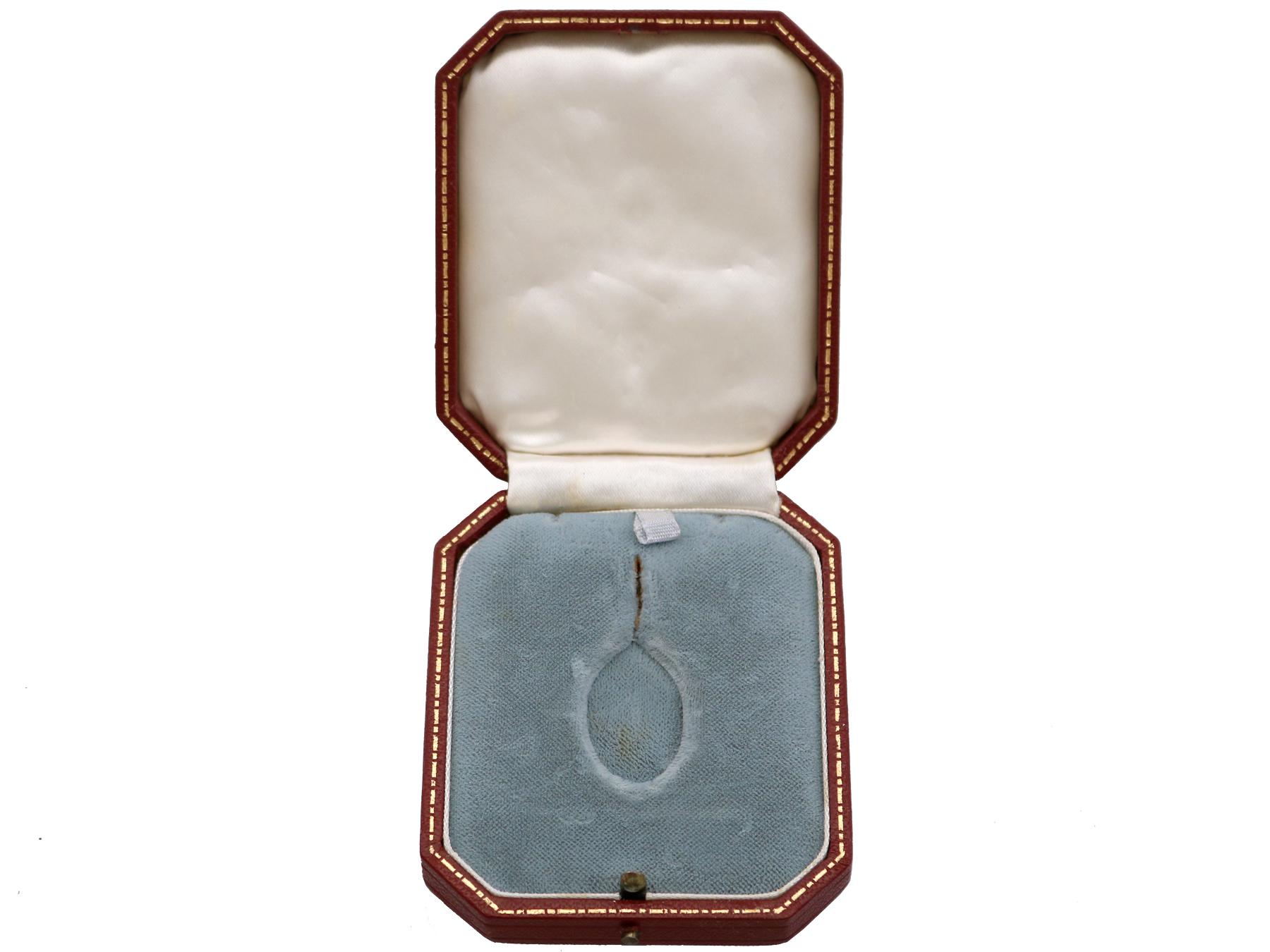 1900s Antique 30.41 Carat Aquamarine and Pearl Yellow Gold Pendant For Sale 3