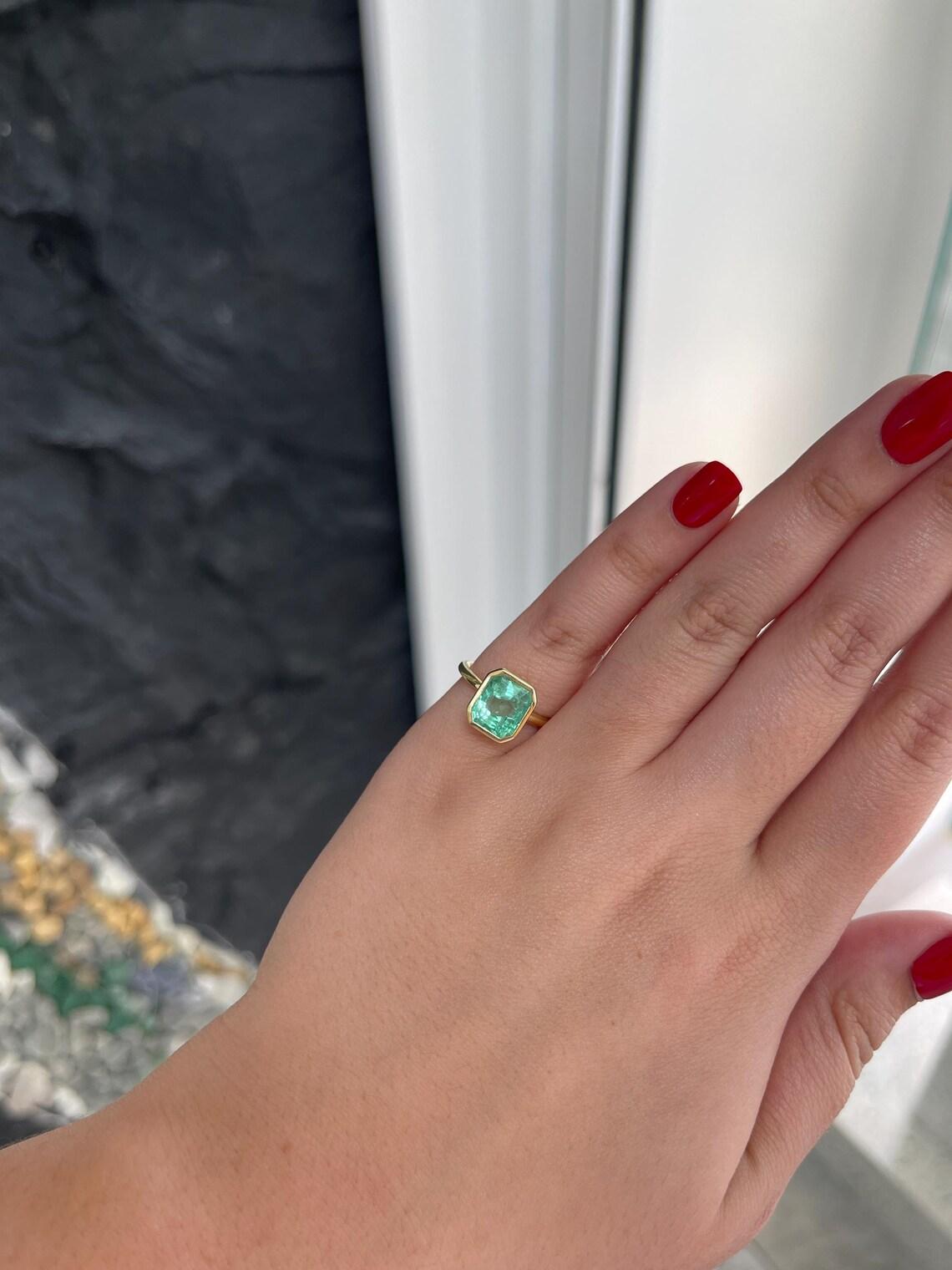 3,04ct 18K Seafoam kolumbianischen Smaragd Schliff Lünette Solitär Verlobungsring Damen im Angebot