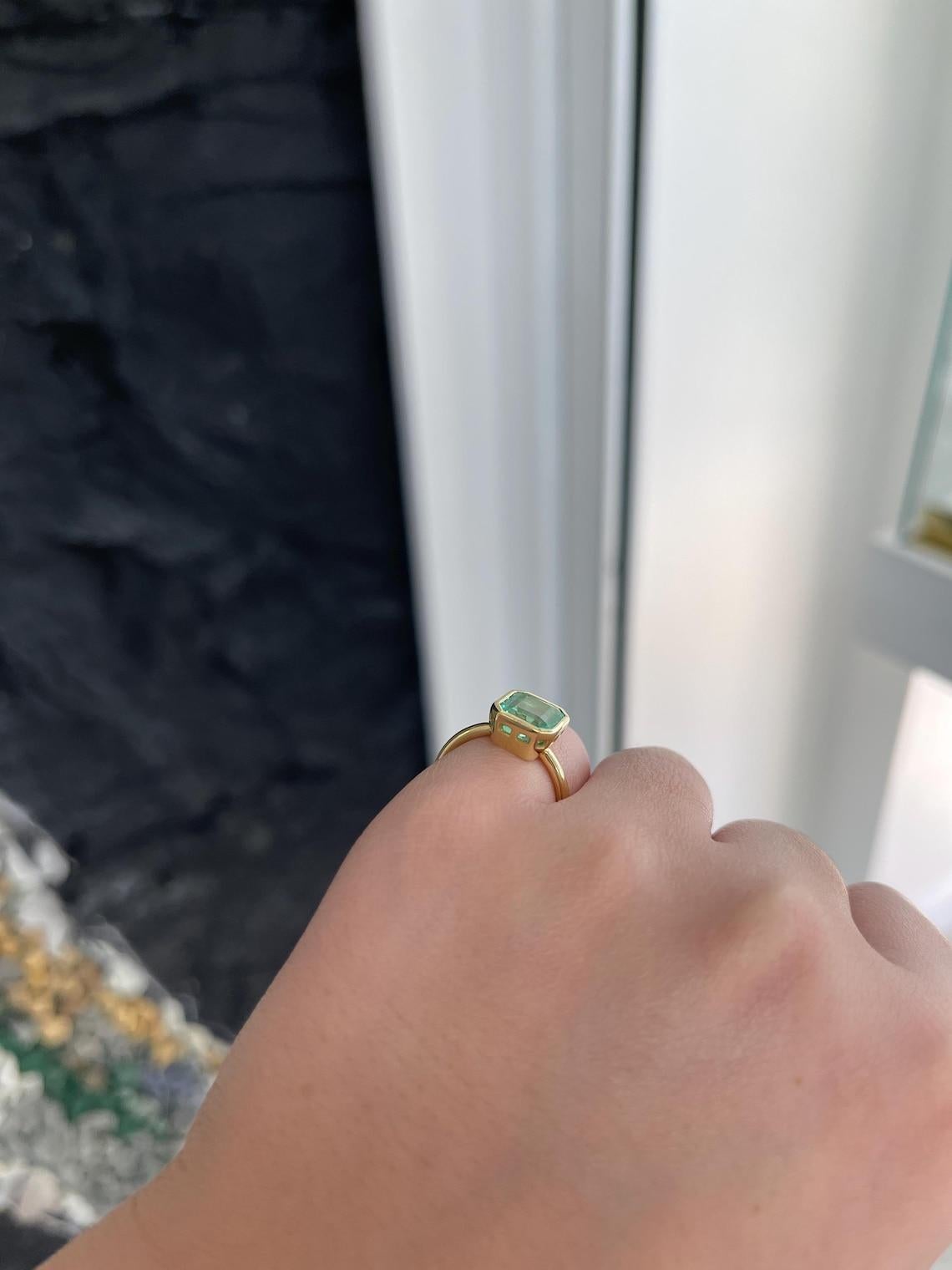 3,04ct 18K Seafoam kolumbianischen Smaragd Schliff Lünette Solitär Verlobungsring im Angebot 2