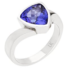 3.04ct AAA vB Trilliant Cut Tanzanite Platinum Dress Ring