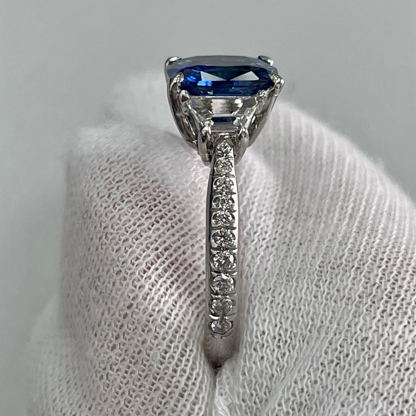 3.05 Carat Cushion Sapphire & Diamond White Gold Ring In New Condition For Sale In New York, NY