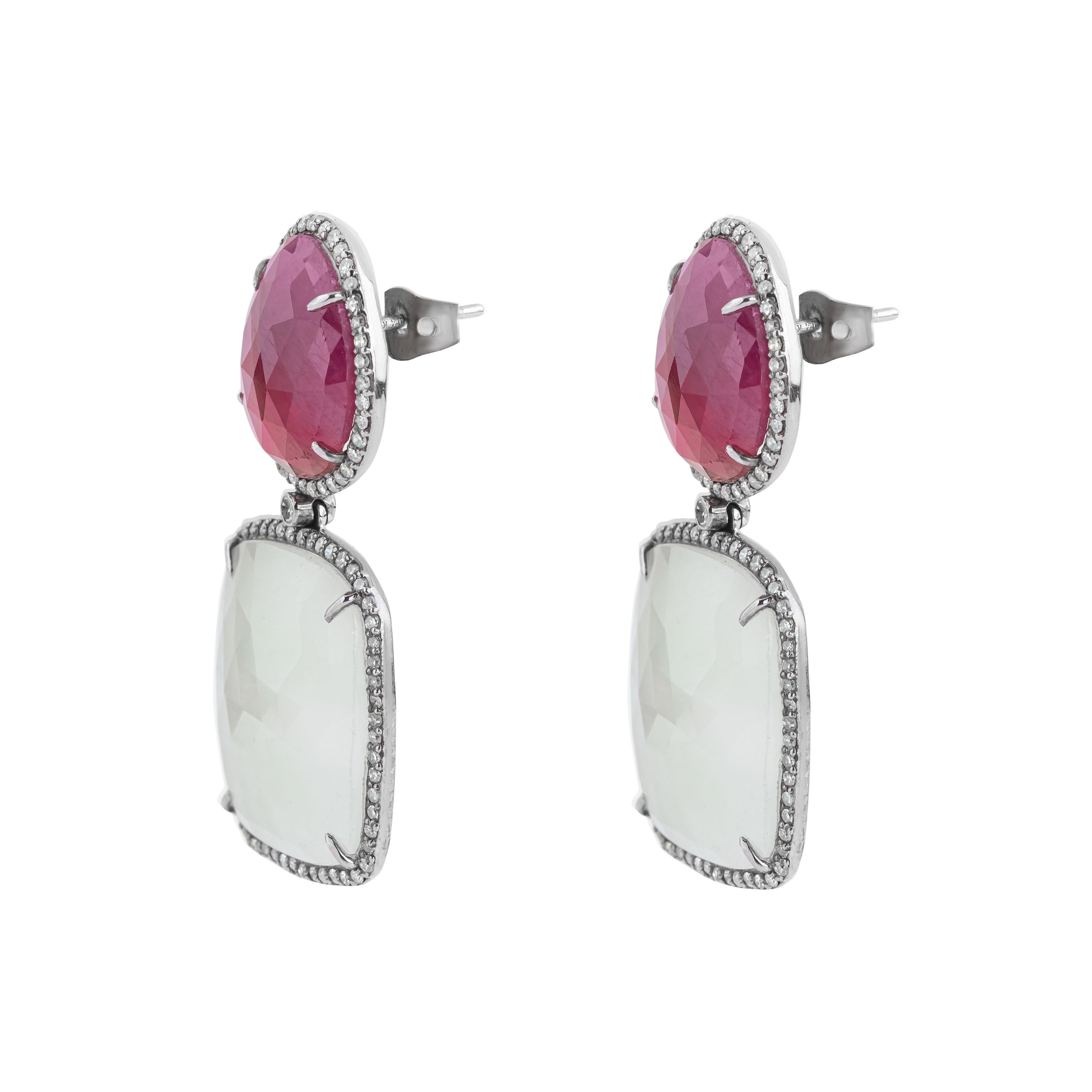 Round Cut 30.5 Carat Diamond and Mix Stones Drop Earrings For Sale