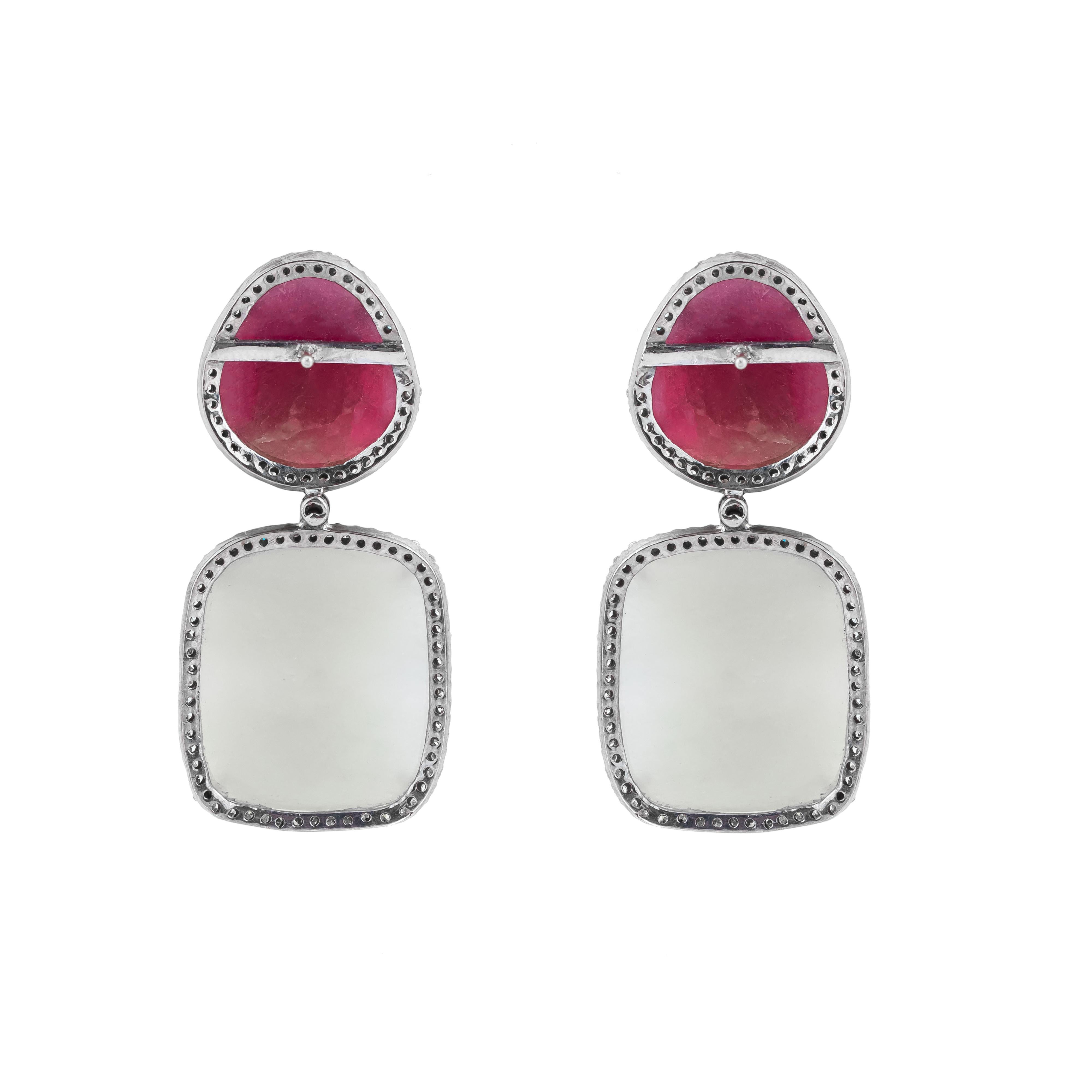 30.5 Carat Diamond and Mix Stones Drop Earrings In New Condition For Sale In Jaipur, IN