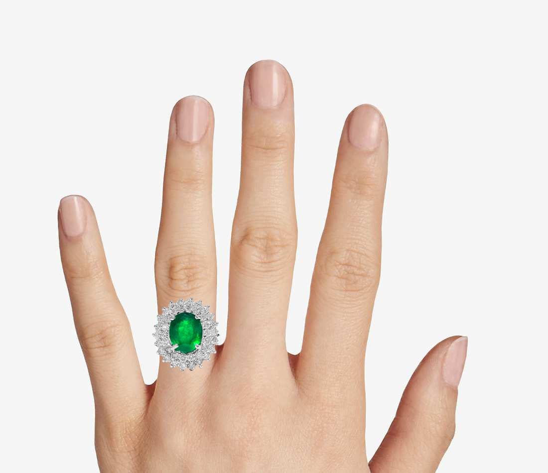 Oval Cut 3.05 Carat Emerald and Diamond Cocktail Ring For Sale