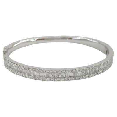 Bespoke Diamond Twist Bangle with Round Brilliant and Baguette in 18 K ...
