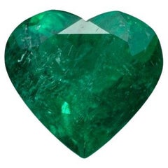 3.05 Carat Heart-Cut Colombian Emerald  Vivid Muzo Green Loose Gemstone