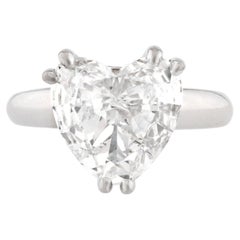 3.05 Carat Heart Shape Statement Brilliant White / D color VVS 18K White Gold