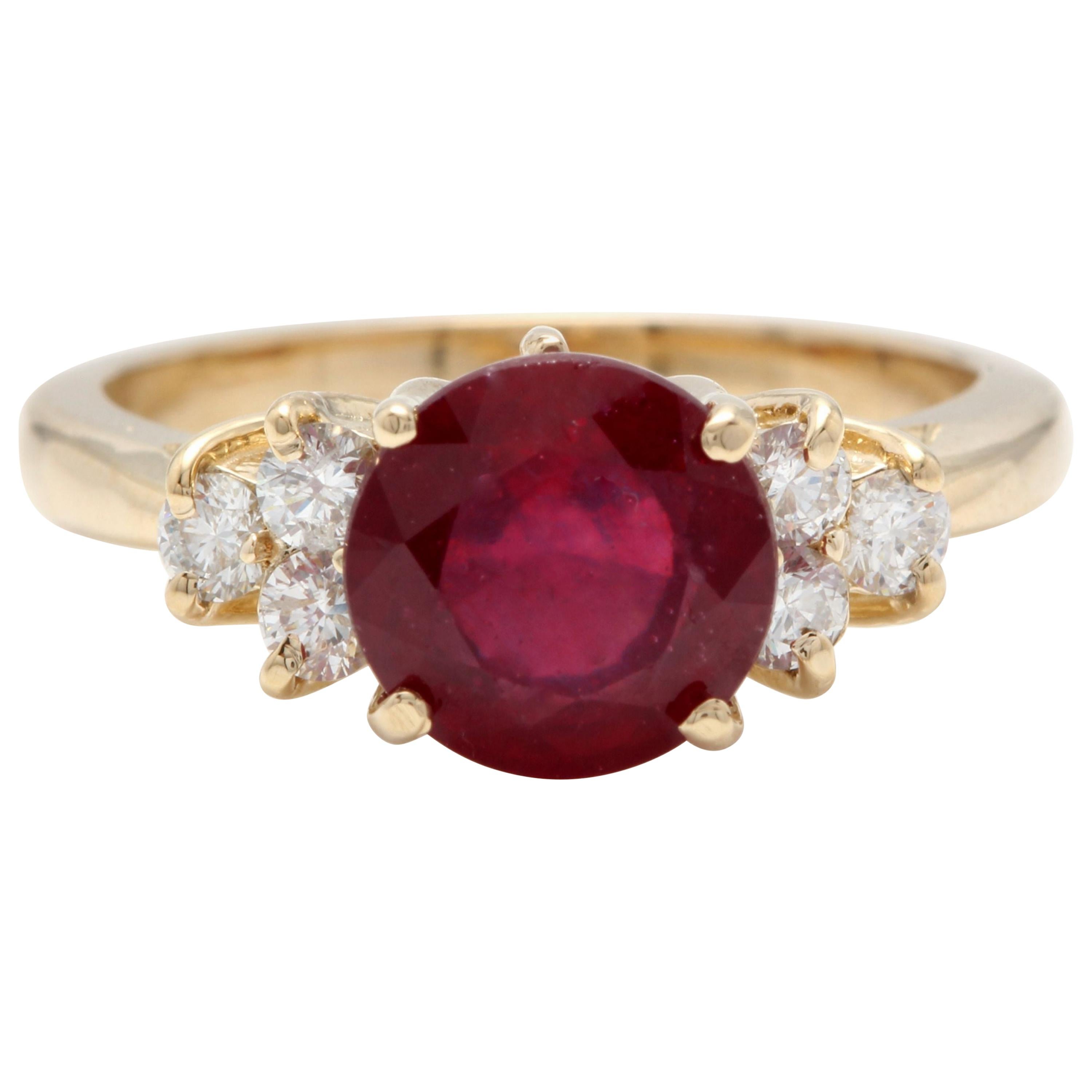 3.05 Carat Impressive Red Ruby and Diamond 14 Karat Yellow Gold Ring For Sale