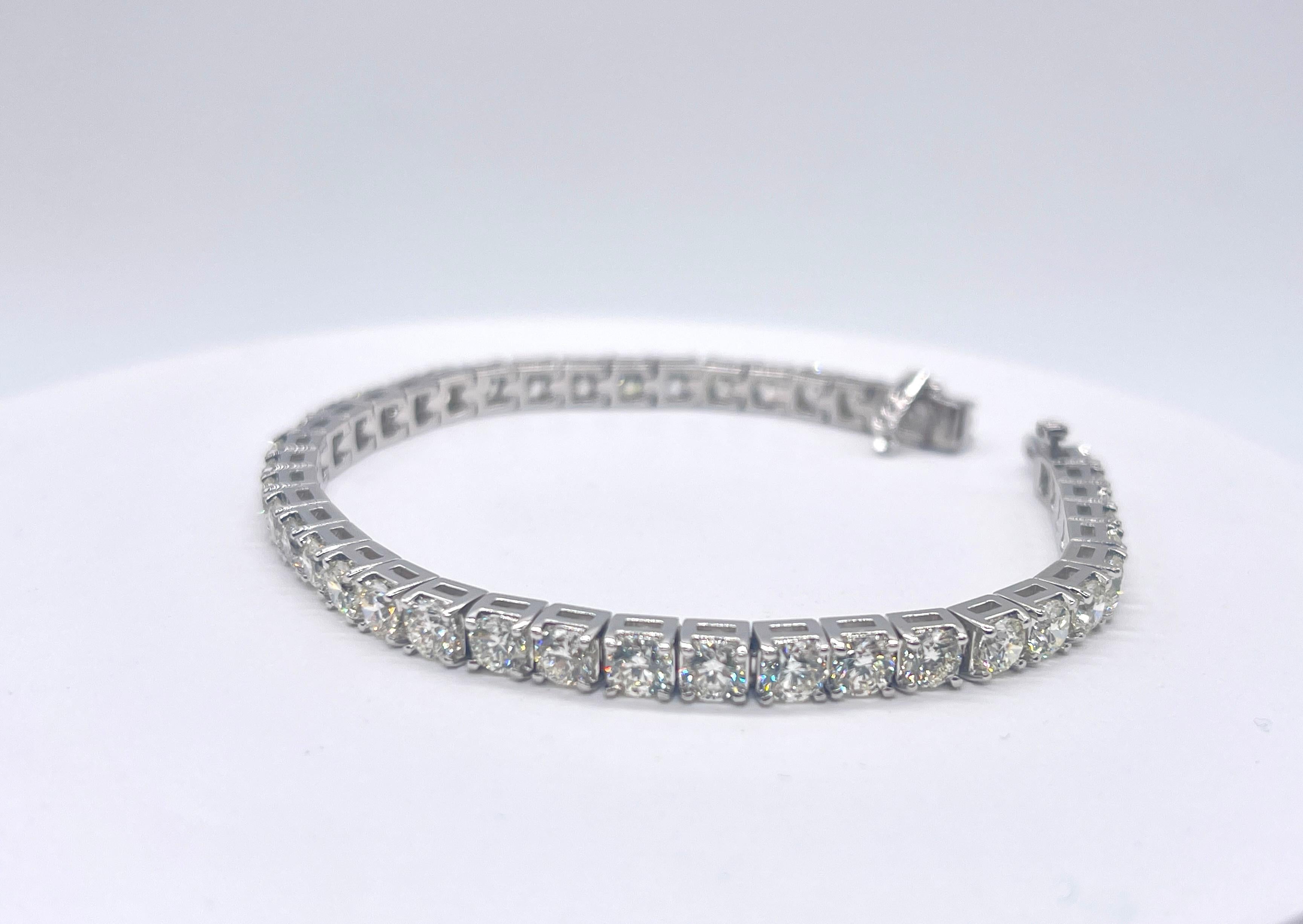 Moderno Bracciale tennis con diamanti naturali da 3,05 carati in oro bianco 14K