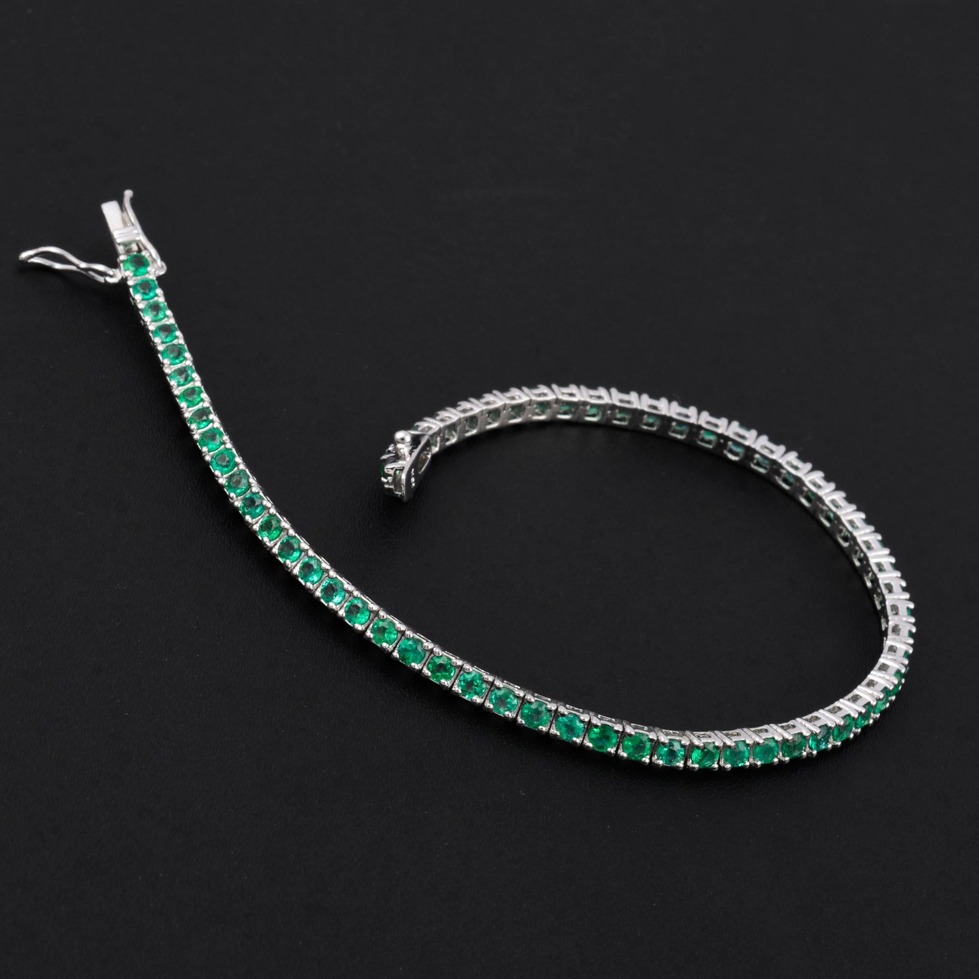 3.05 Carat Natural Emerald Gemstone Tennis Bracelet 14k White Gold Fine Jewelry For Sale 2