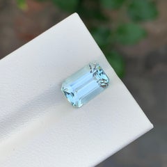 3.05 Carat Natural Faceted Aquamarine Emerald Shape Gemstone