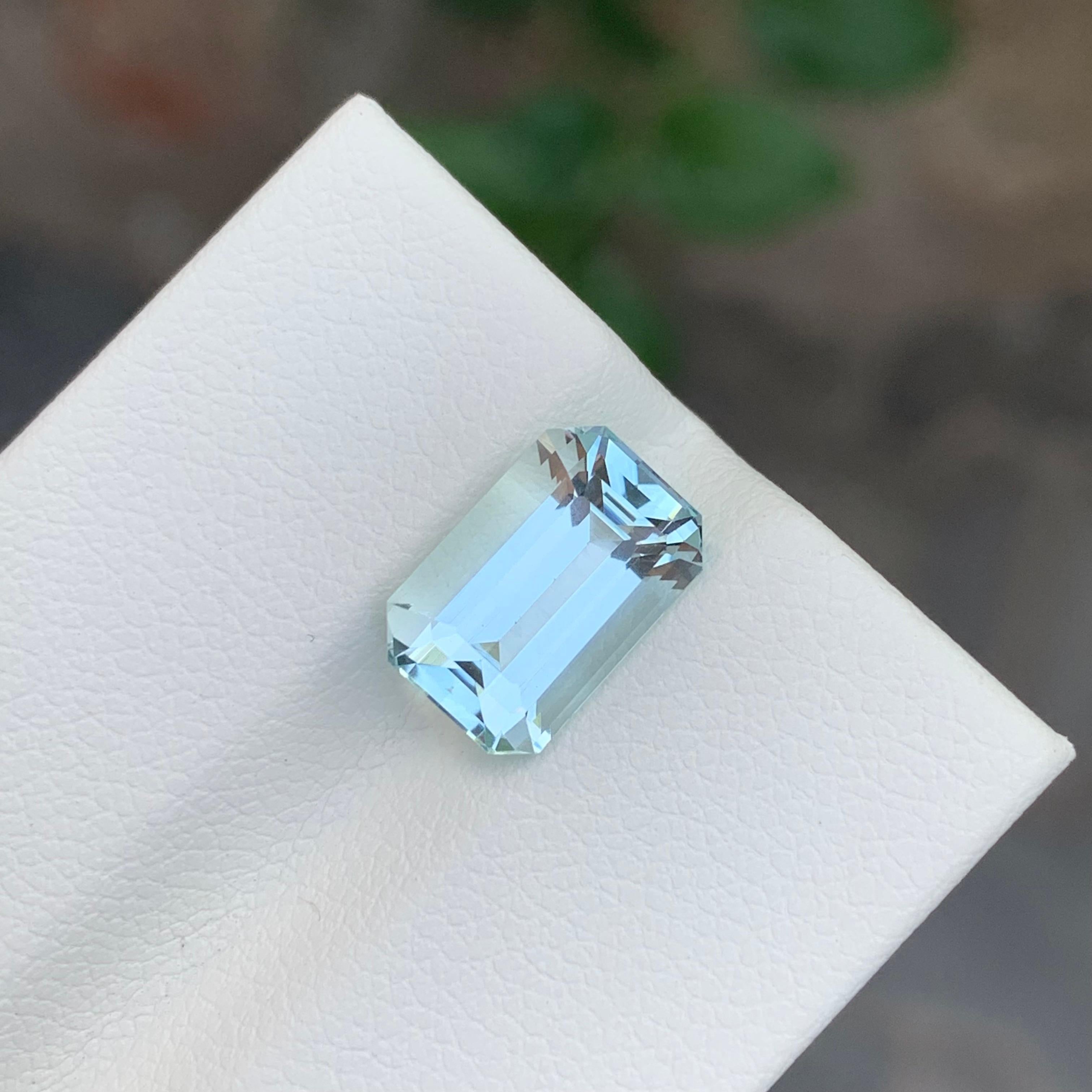3.05 Karat Natürlicher Facettierter Aquamarin Smaragd Form Edelstein im Zustand „Neu“ im Angebot in Peshawar, PK