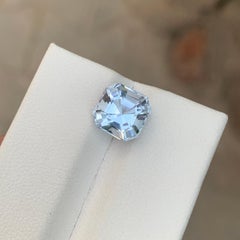3.05 Carat Natural Loose Aquamarine Goshenite Square Shape Gemstone