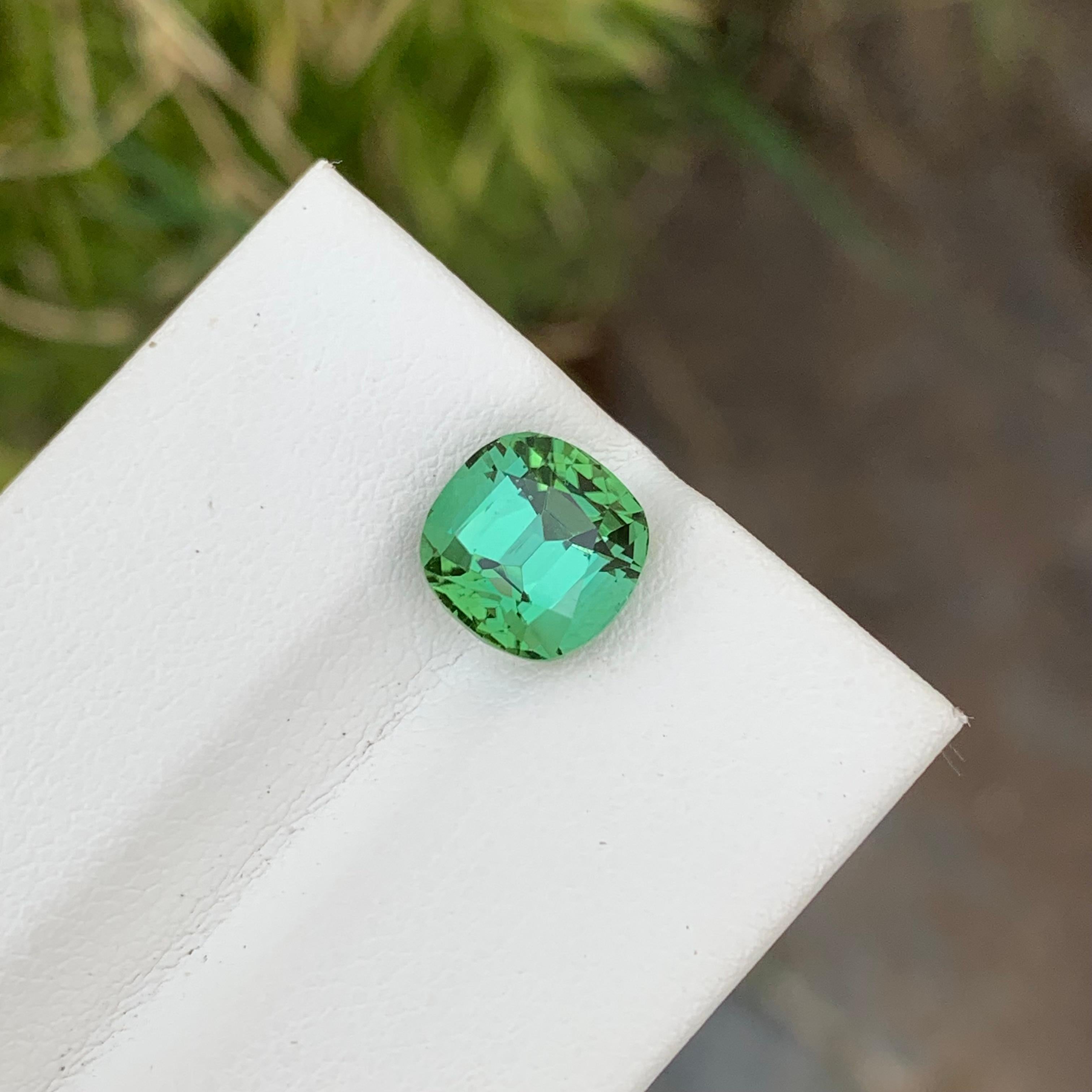 3.05 Carat Natural Loose Bright Green Tourmaline Cushion Shape Gem For Jewellery For Sale 2