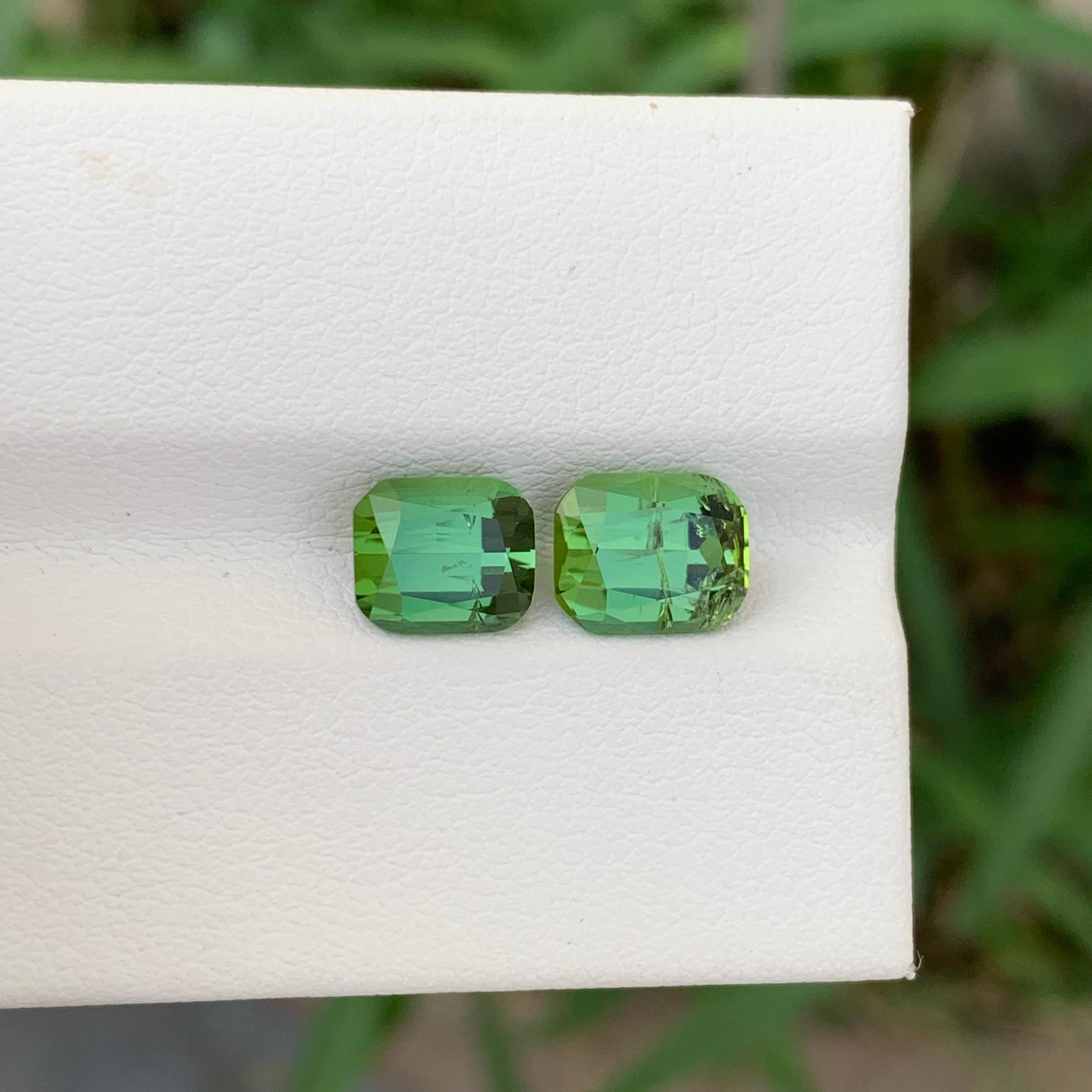 3.05 Carat Natural Loose Bright Green Tourmaline Pieces From Afghanistan Mine In New Condition For Sale In Peshawar, PK