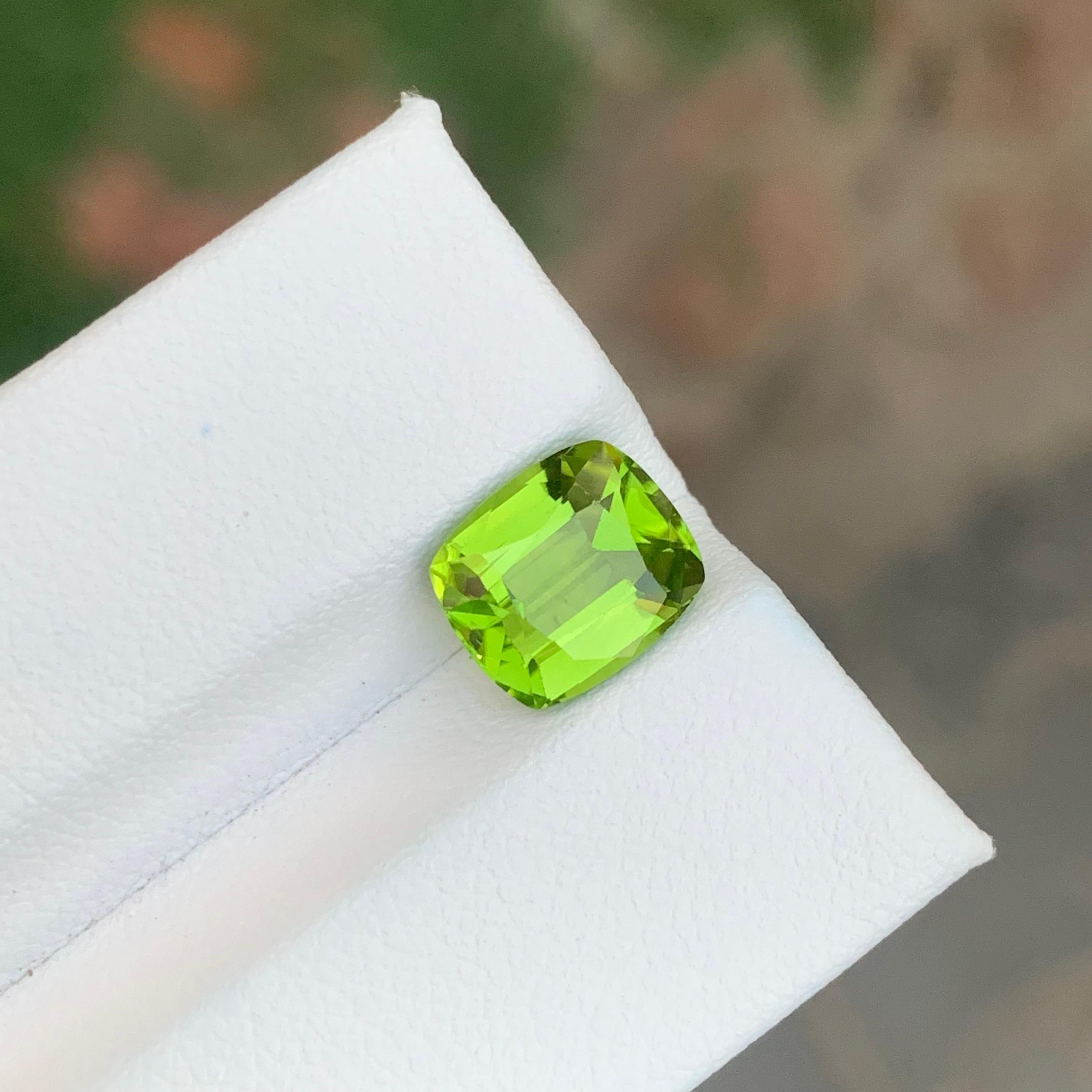 3.05 Carat Natural Loose Peridot Cushion Shape Gemstone For Sale 7