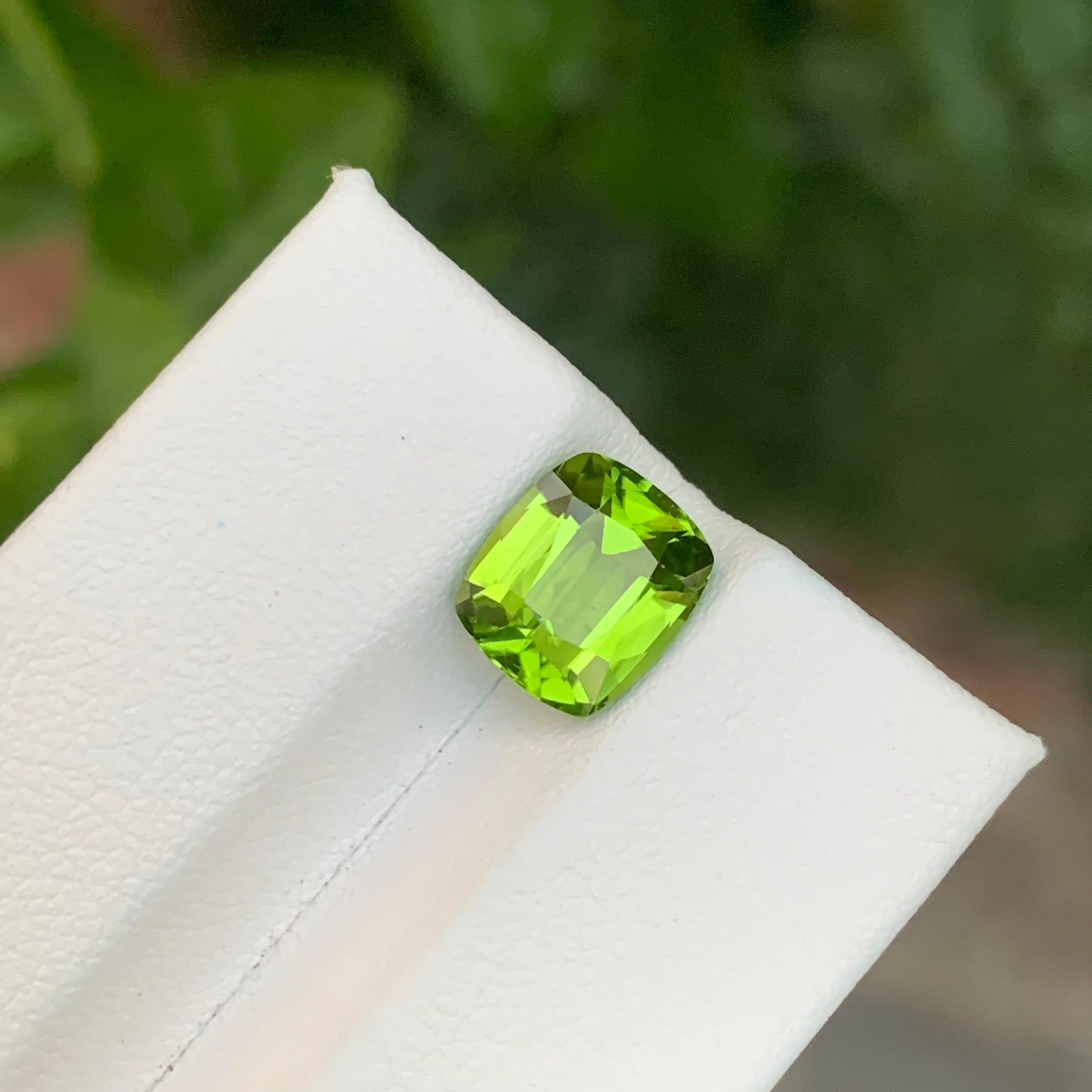 3.05 Carat Natural Loose Peridot Cushion Shape Gemstone For Sale 1