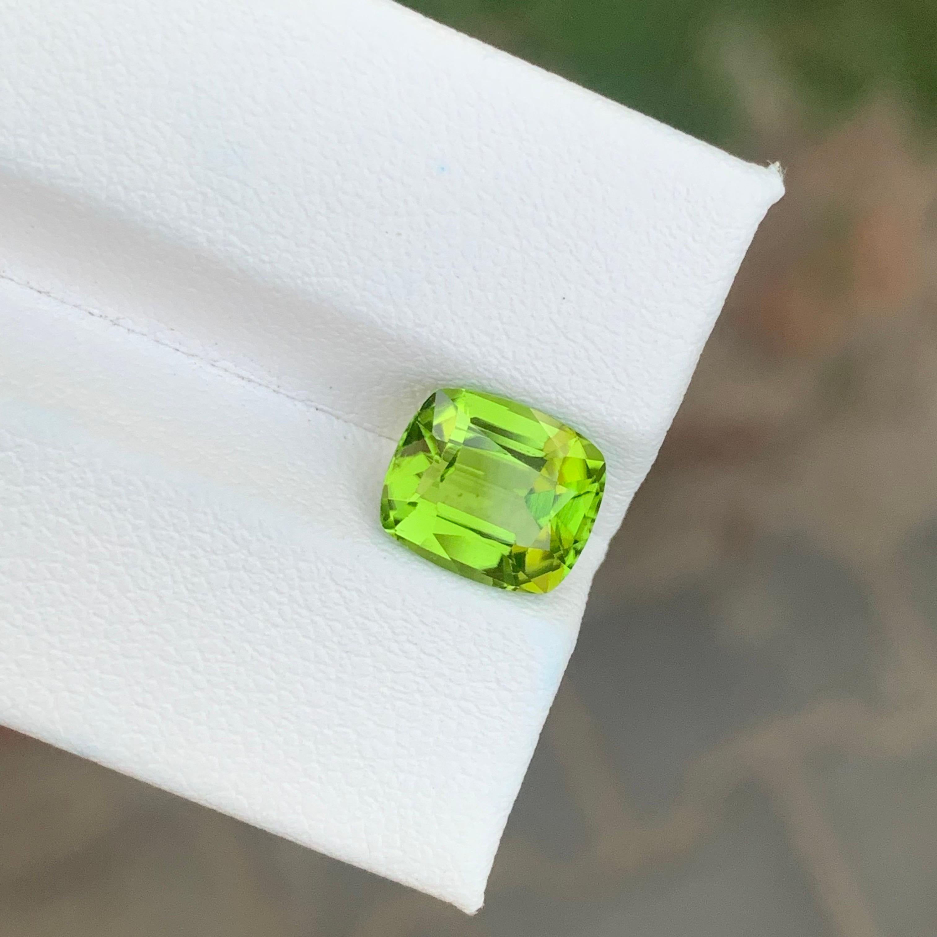 3.05 Carat Natural Loose Peridot Cushion Shape Gemstone For Sale 3