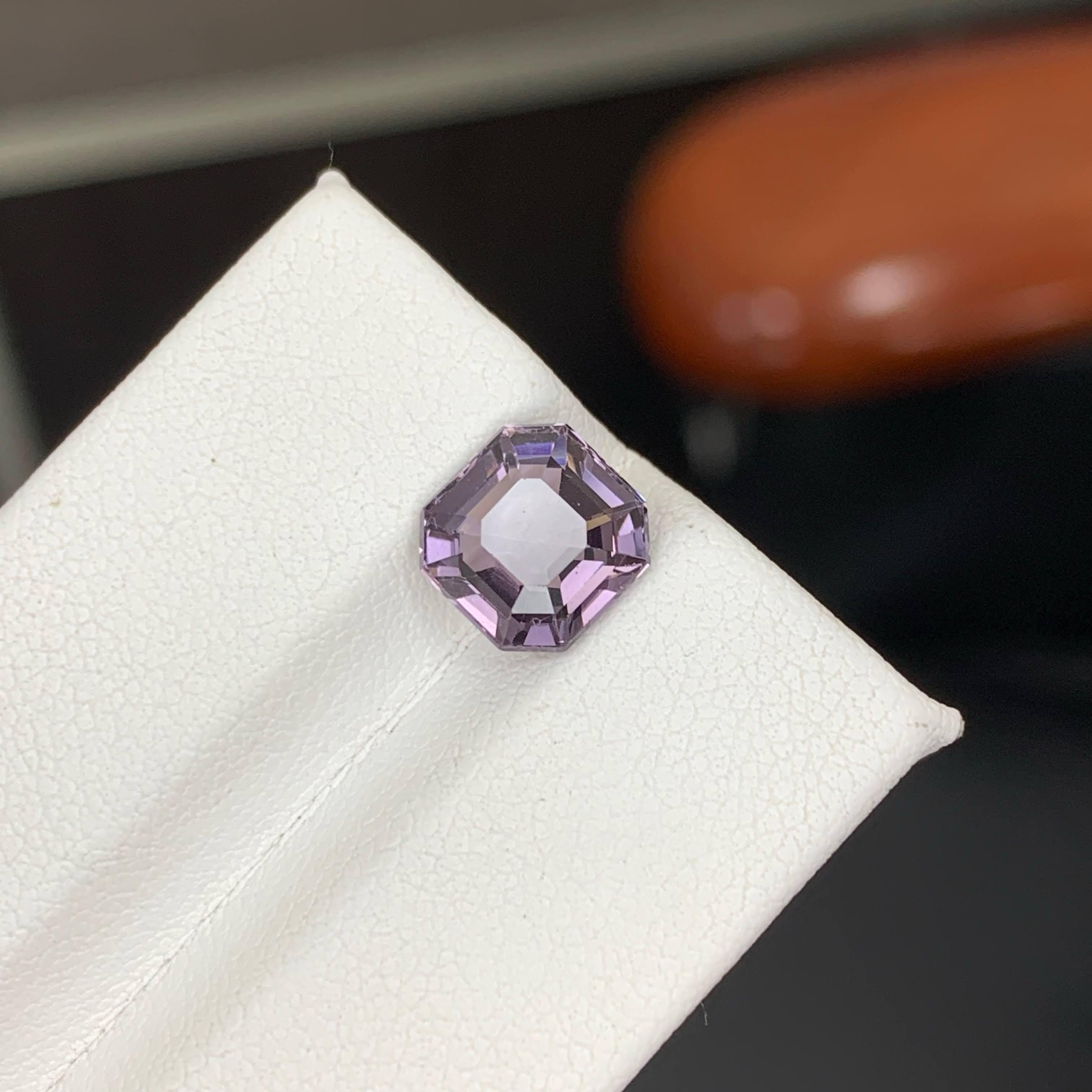 3,05 Karat Natürlicher Loser Lila Spinell Stein Asscher Schliff Tansanischer Edelstein für Damen oder Herren im Angebot