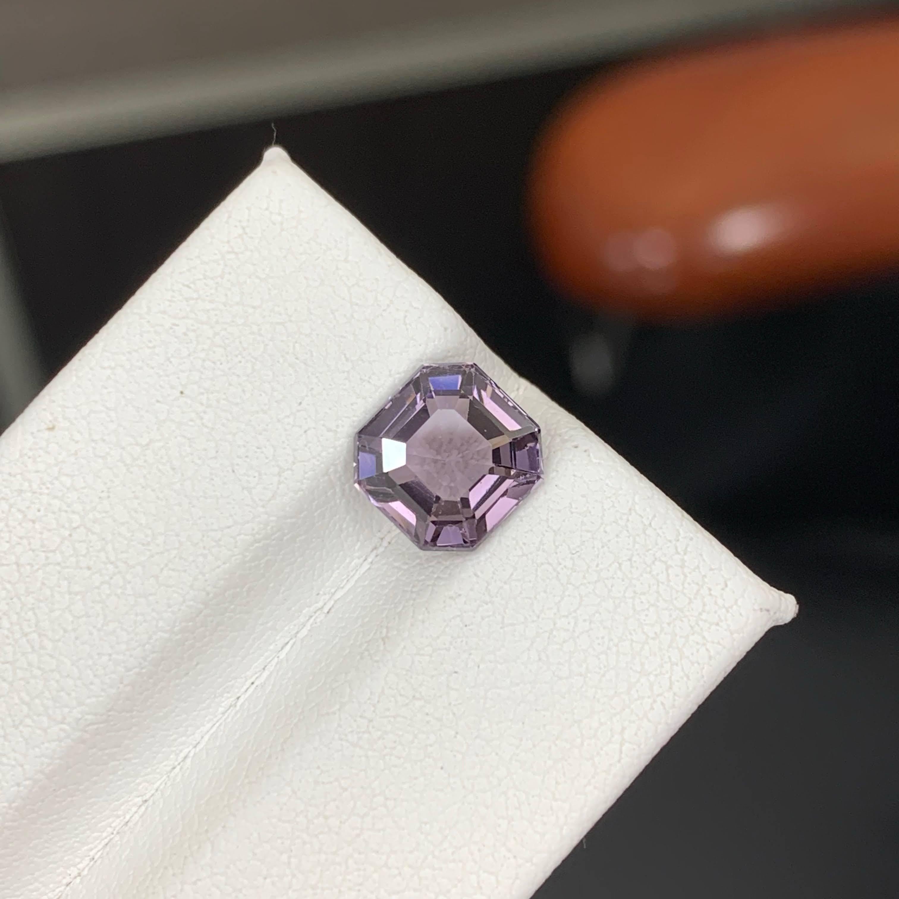 3,05 Karat Natürlicher Loser Lila Spinell Stein Asscher Schliff Tansanischer Edelstein im Angebot 1