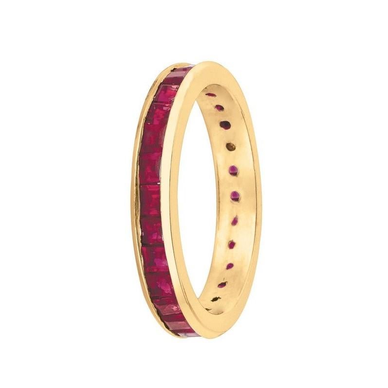 3.05 Carat Natural Princess Cut Ruby Eternity Band Ring 14 Karat Yellow Gold In New Condition For Sale In New York, NY