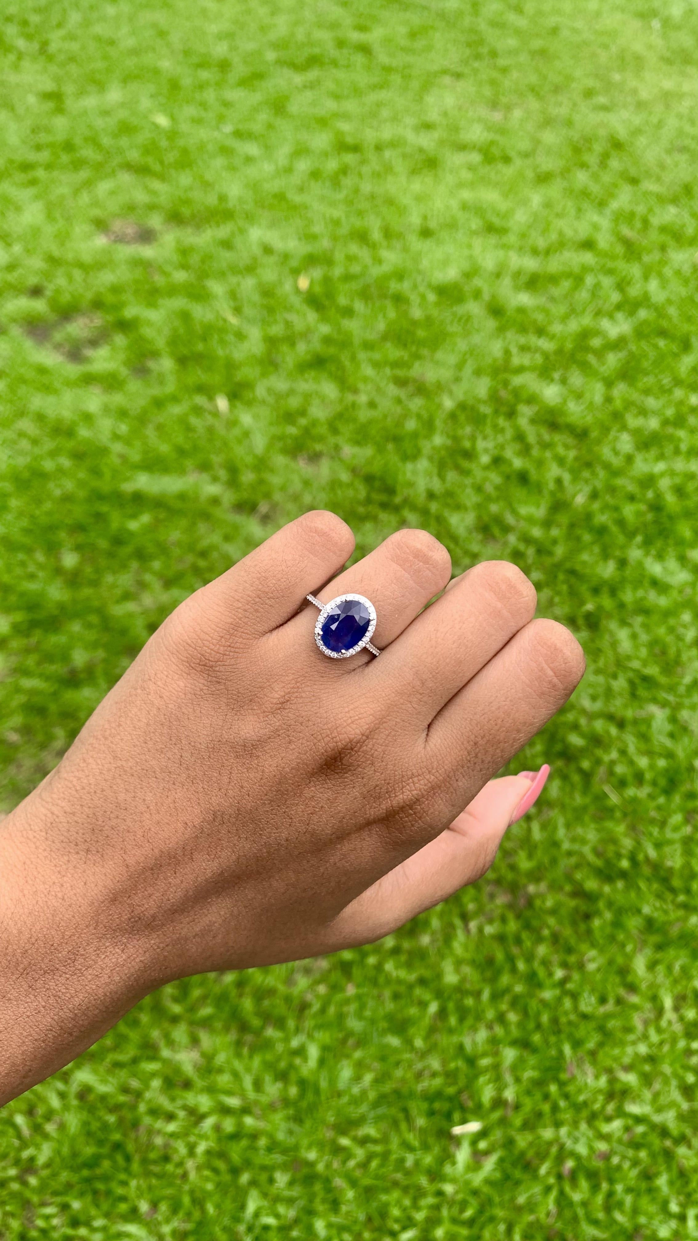 Women's or Men's 3.05 Carat Ceylon Royal Blue Sapphire & Diamond Ring in 18K White Gold