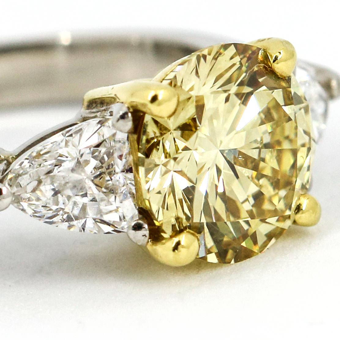 Modern 3.05 Carat Platinum GIA Certificate Fancy Yellow Diamond Engagement Ring For Sale