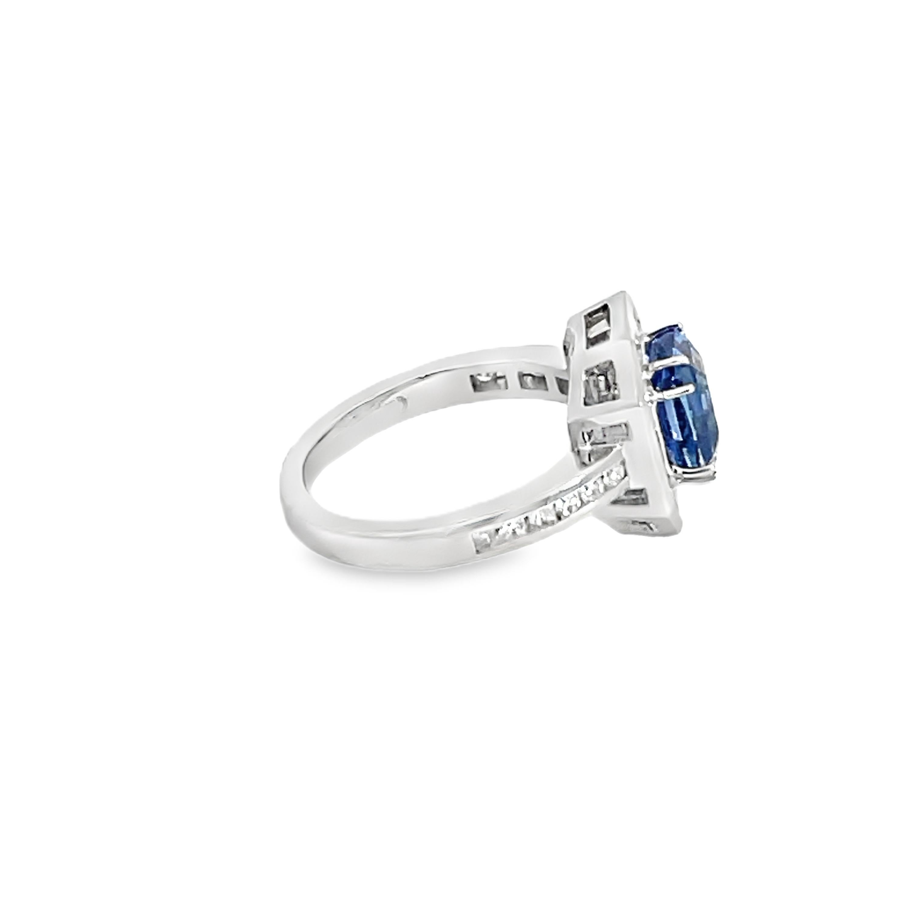 Anillo de zafiro y diamantes de 3,05 quilates en Nuevo estado para la venta en Great Neck, NY