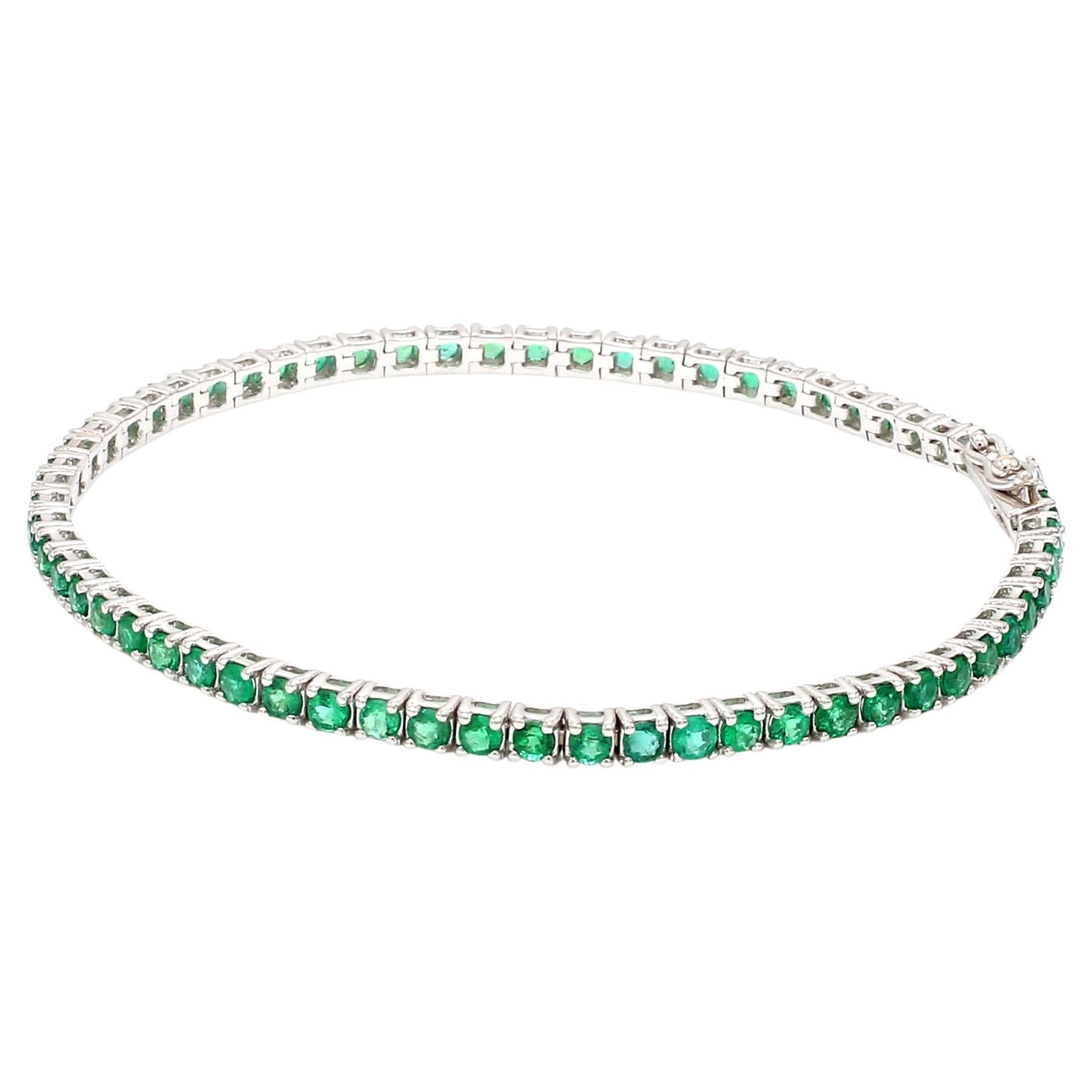 3.05 Carat Natural Emerald Gemstone Tennis Bracelet 18k White Gold Fine Jewelry For Sale