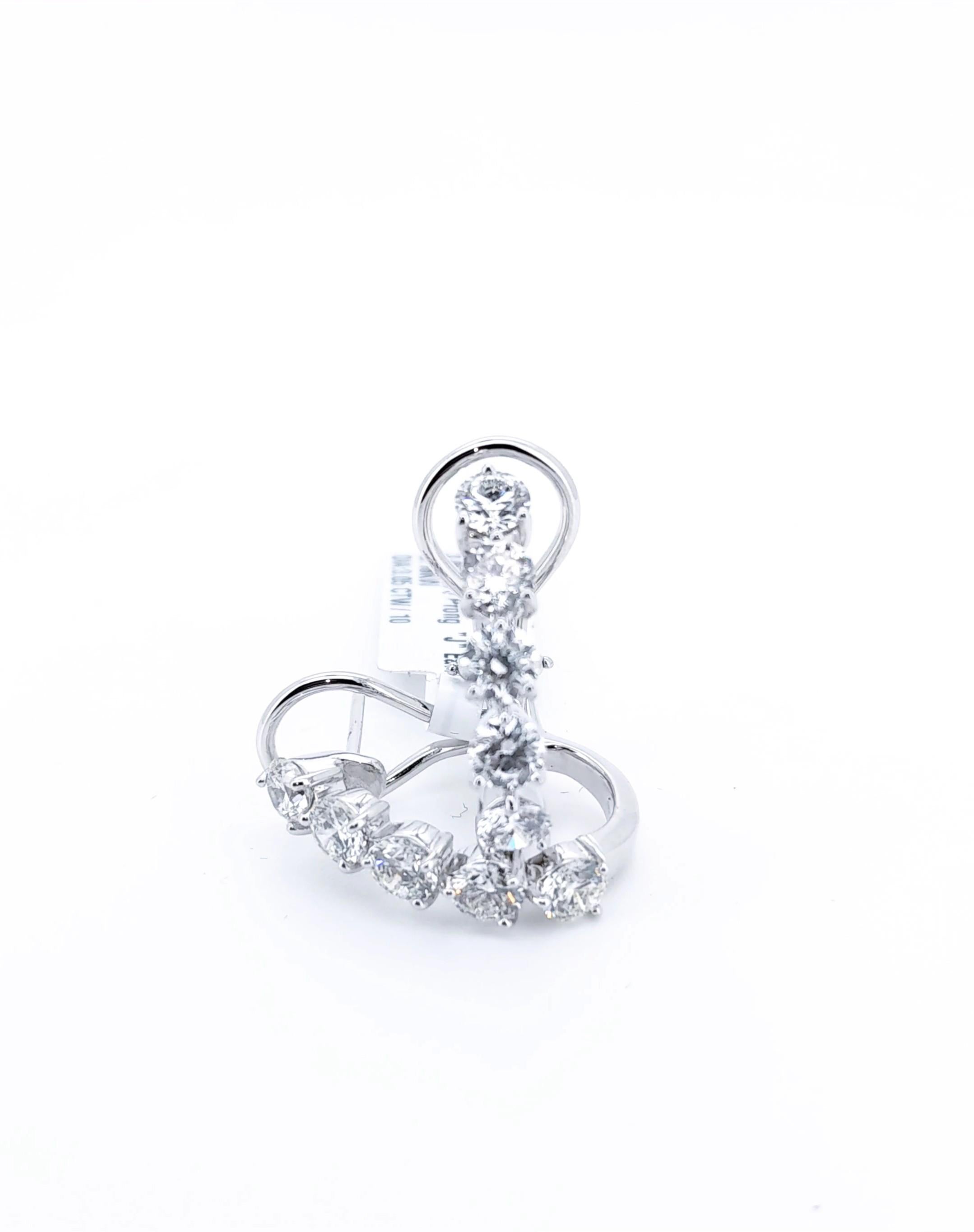 Moderno Orecchini a cerchio a pera con cinque diamanti naturali da 3,05 carati in oro bianco 18 ct. in vendita