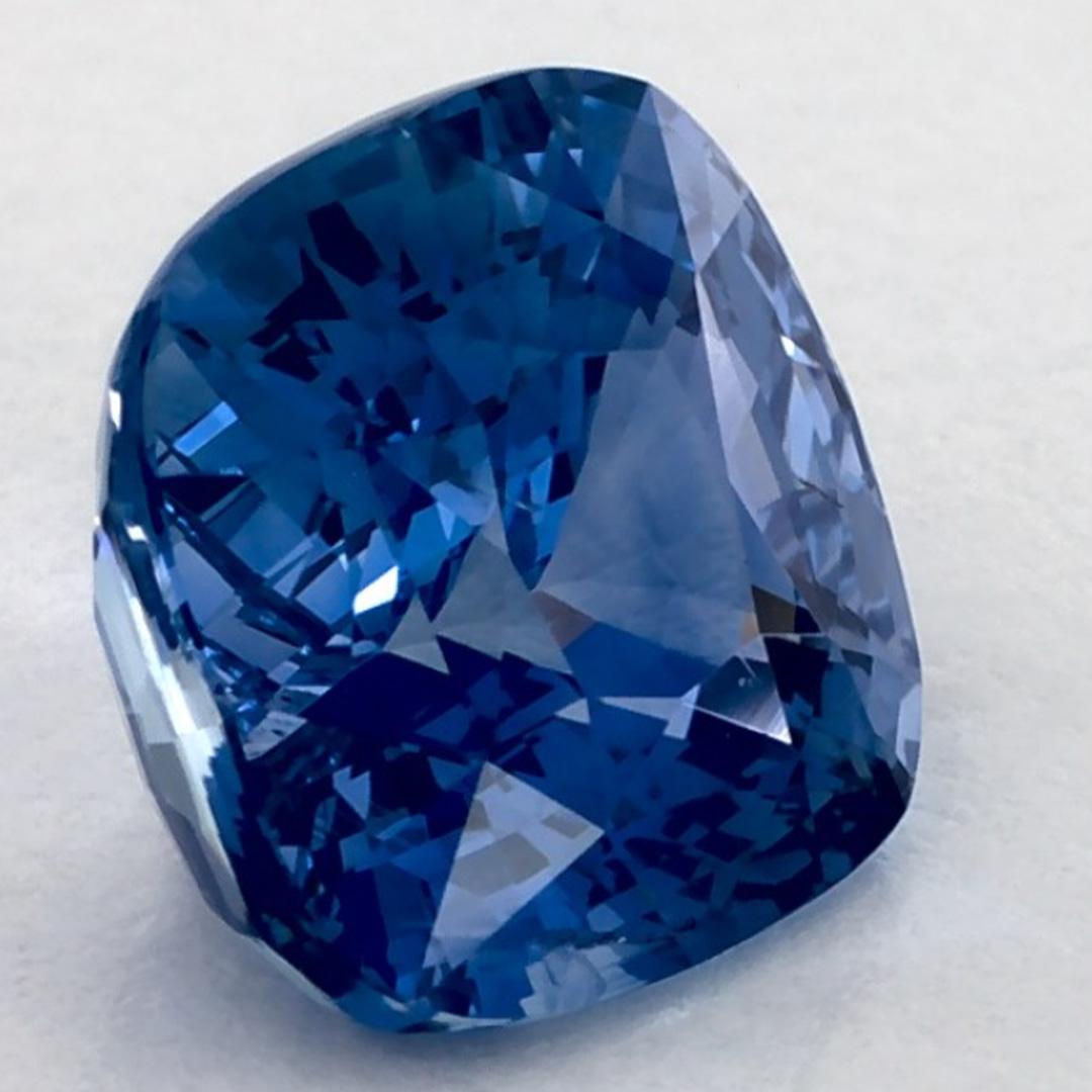 3.05 carati di zaffiro blu a cuscino, gemma sfusa in vendita 2