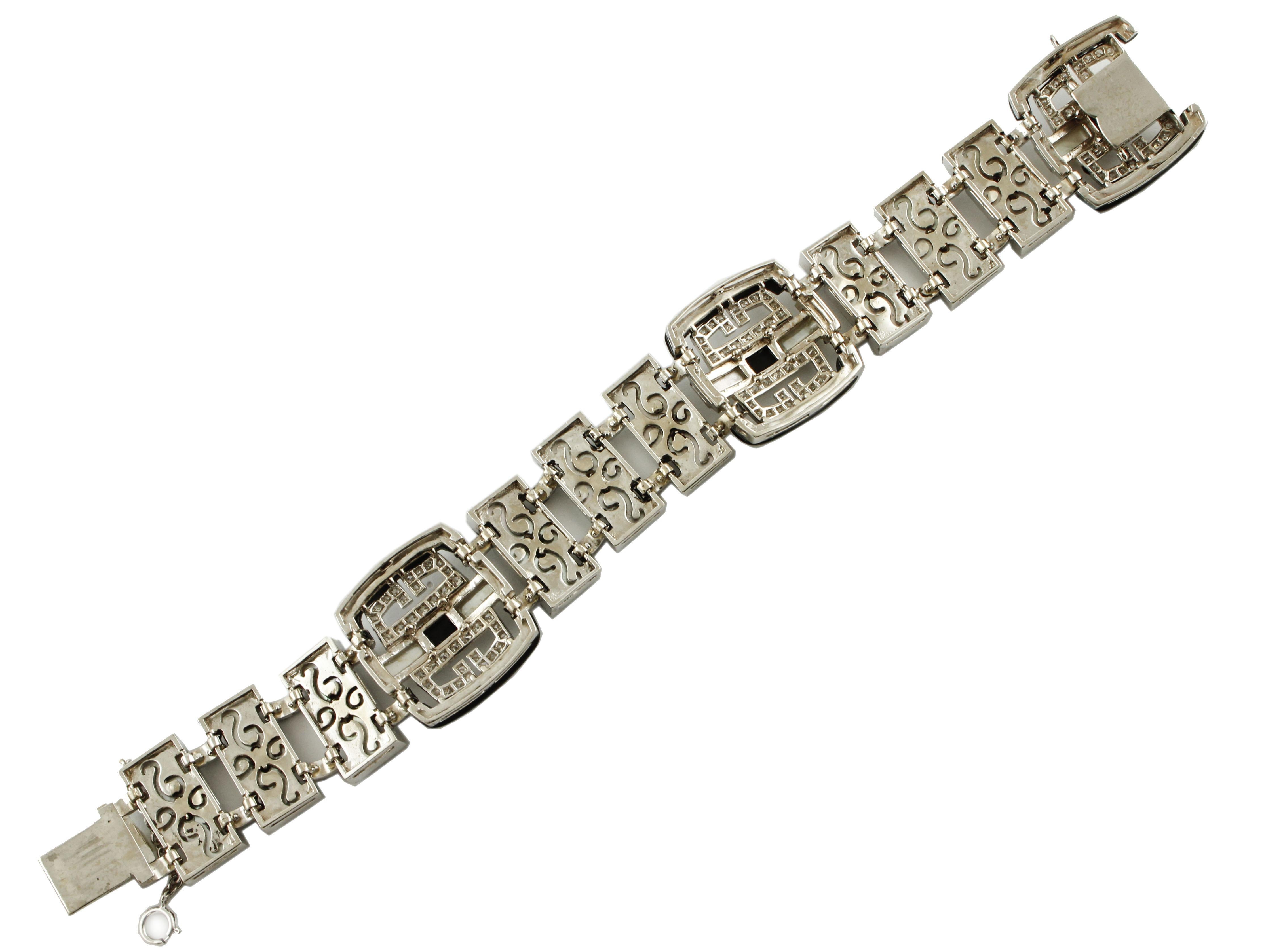 3.05 Carat Diamonds, 5.6 G Onyx and White Stones White Gold Retrò Bracelet In Excellent Condition For Sale In Marcianise, Marcianise (CE)