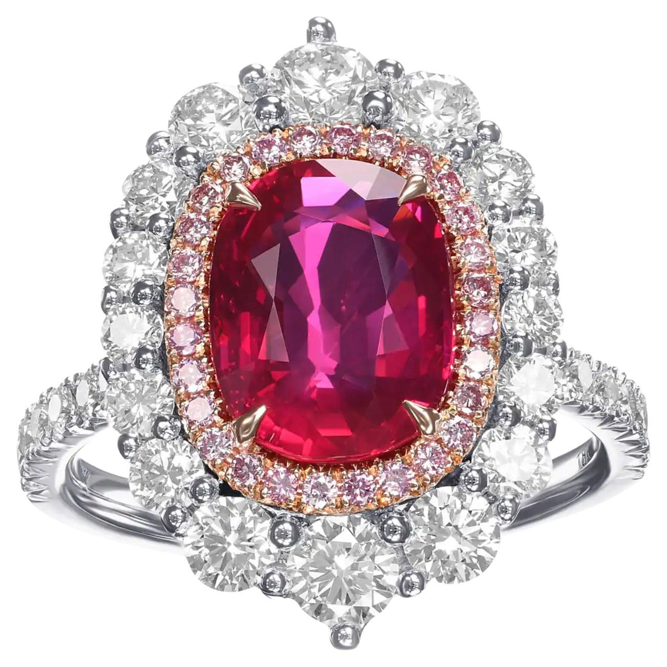 3,05 cts Certified Cushion Mosambik Rubin und Diamant Double Halo Ring im Angebot