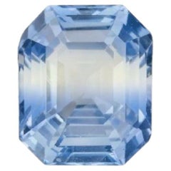 3.05 cts, Polychromatic untreated blue‑yellow sapphire with a GIA certificate