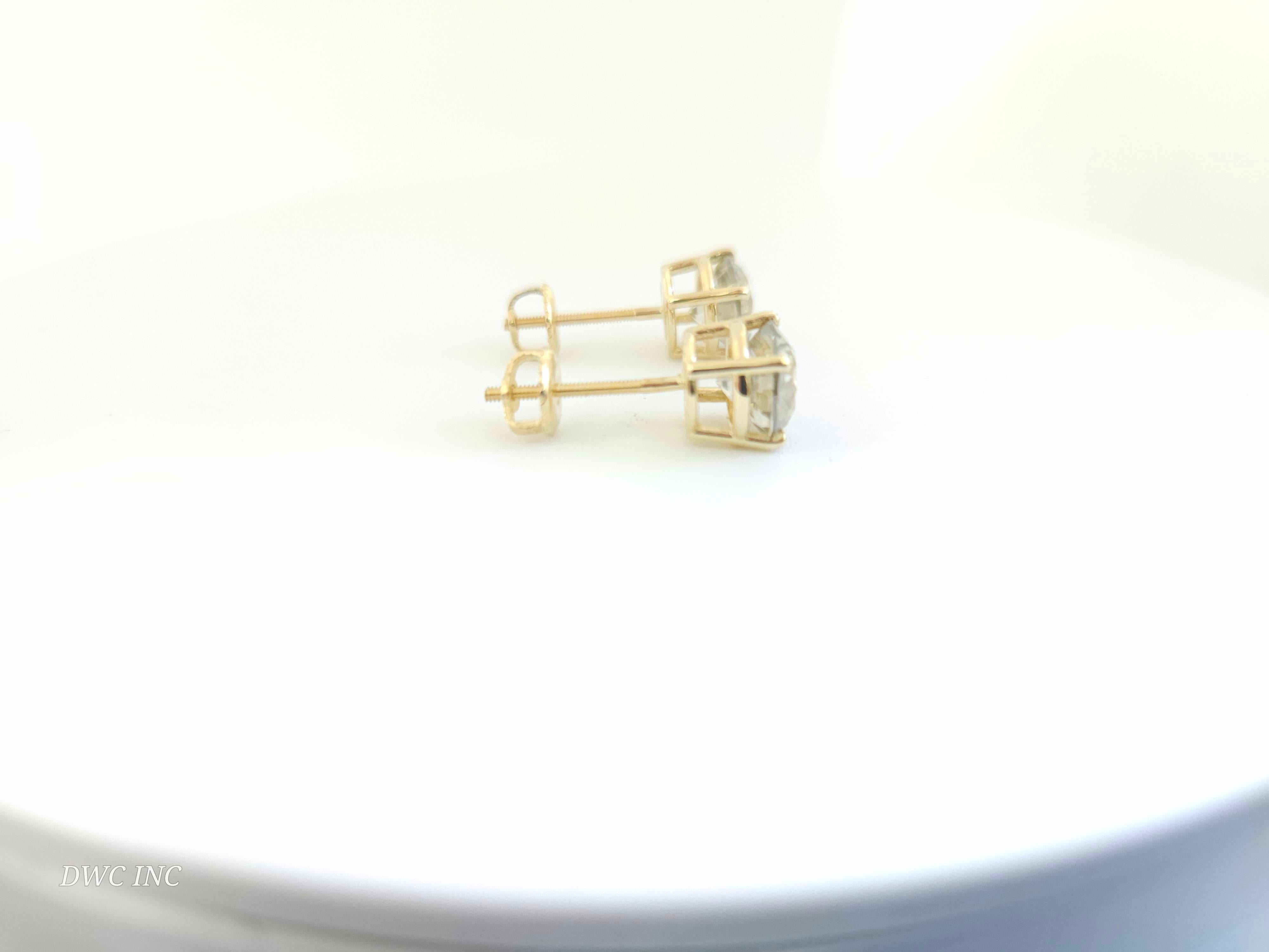 3.05 Ctw Natural Diamond Round Studs Yellow Gold, average color I , clarity VS1, square back.

*Free shipping within U.S*