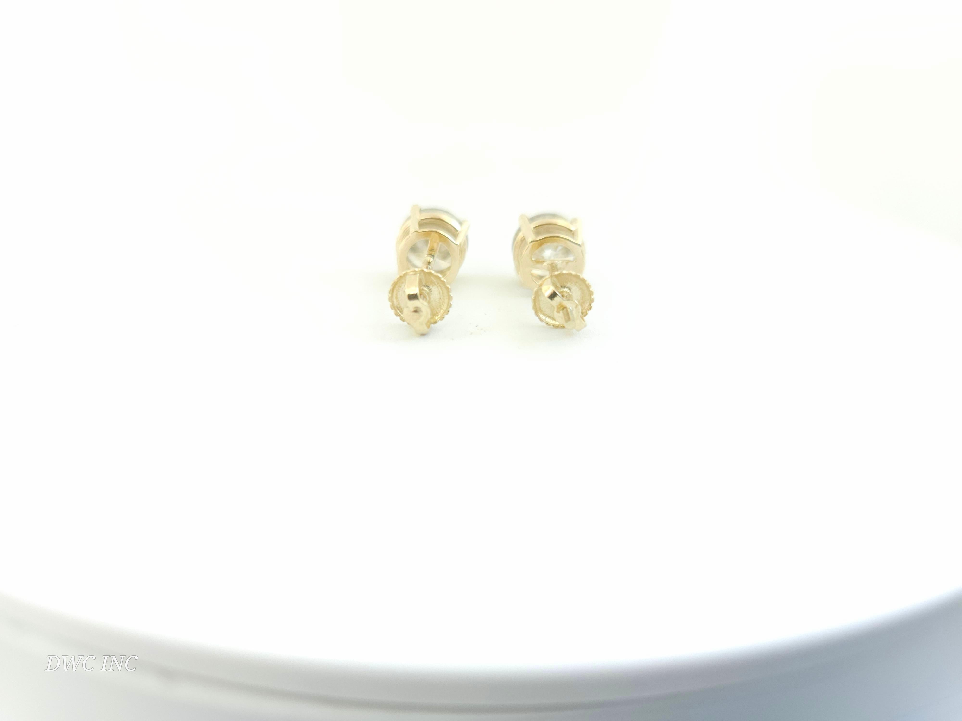 Brilliant Cut 3.05 Ctw Natural Diamond Round Sqrue back Studs Yellow Gold For Sale