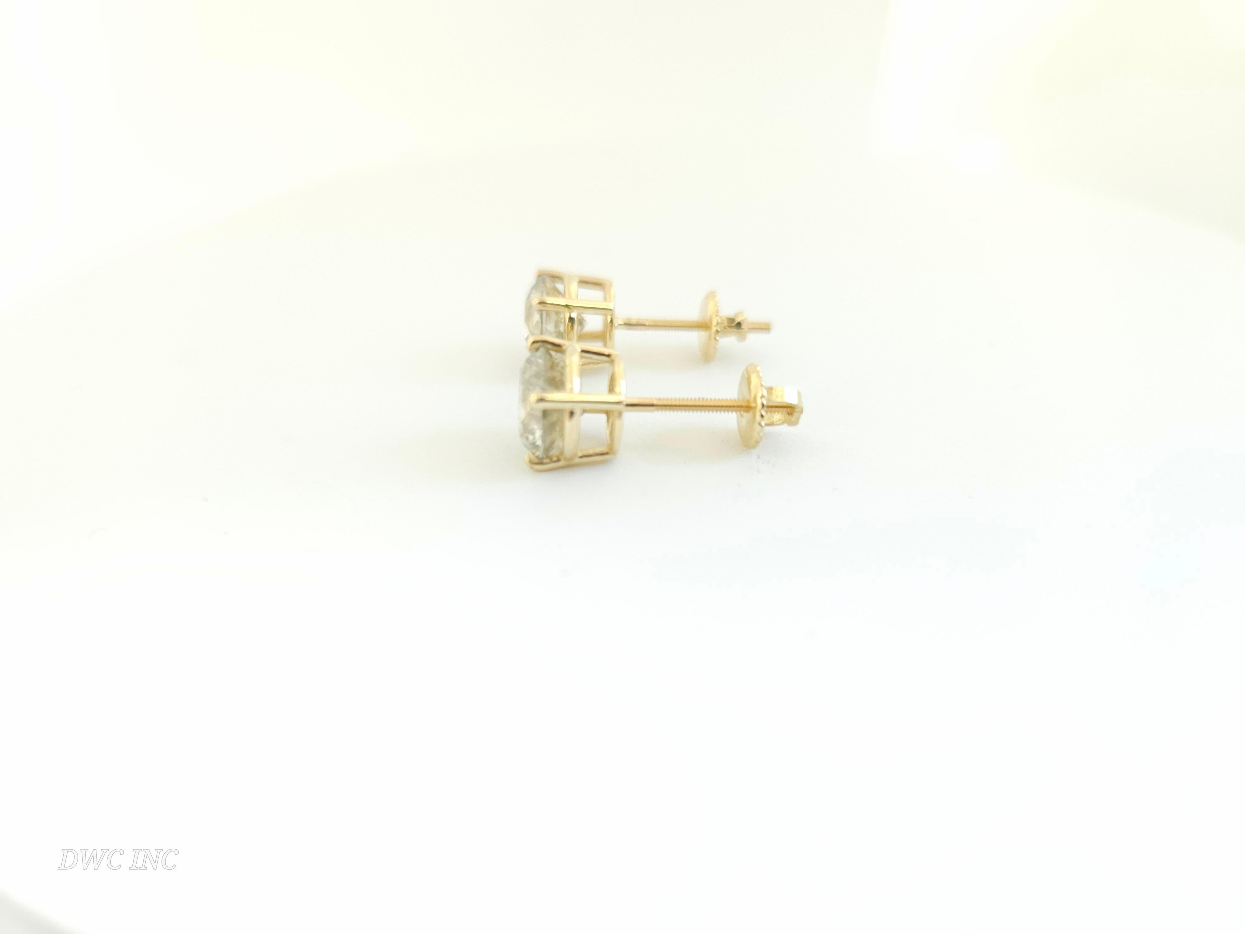 Round Cut 3.05 Ctw Natural Diamond Round Squareback Studs Yellow Gold For Sale