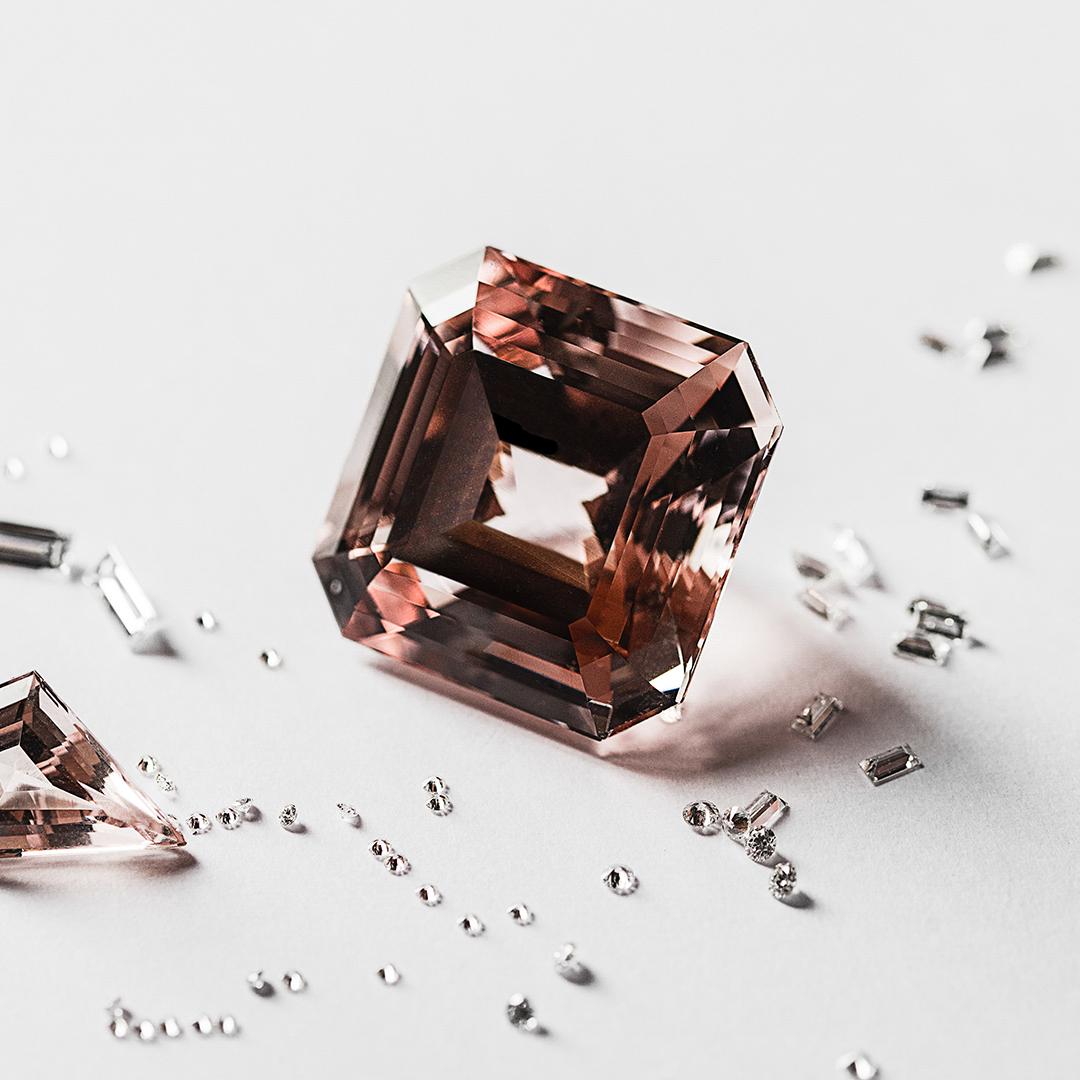 30.50 Carat Morganite 2.33 Carat Diamond Pink Tourmaline Beads Necklace  For Sale 4