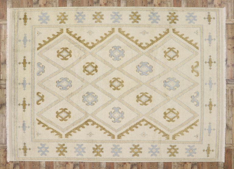 New Contemporary Moroccan Style Rug with Modern Style For Sale 3