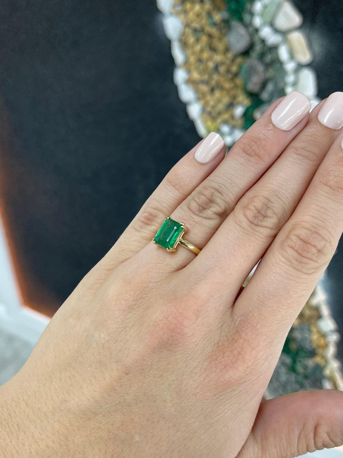 3.05ct AAA Vivid Green Zambian Emerald Cut Emerald Solitaire Prong Set Gold Ring In New Condition For Sale In Jupiter, FL