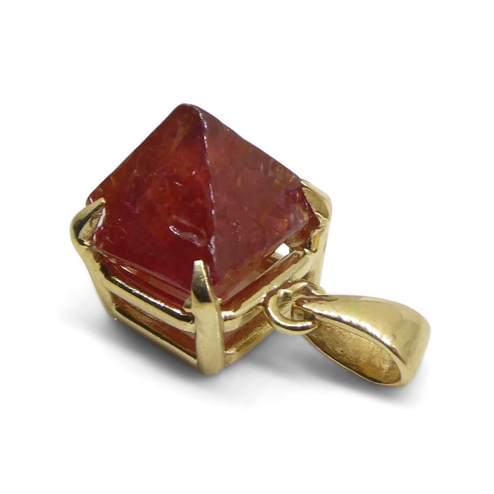 3,05 Karat Kristall Rot Jedi Spinell Anhänger in 14k Gelbgold gefasst für Damen oder Herren