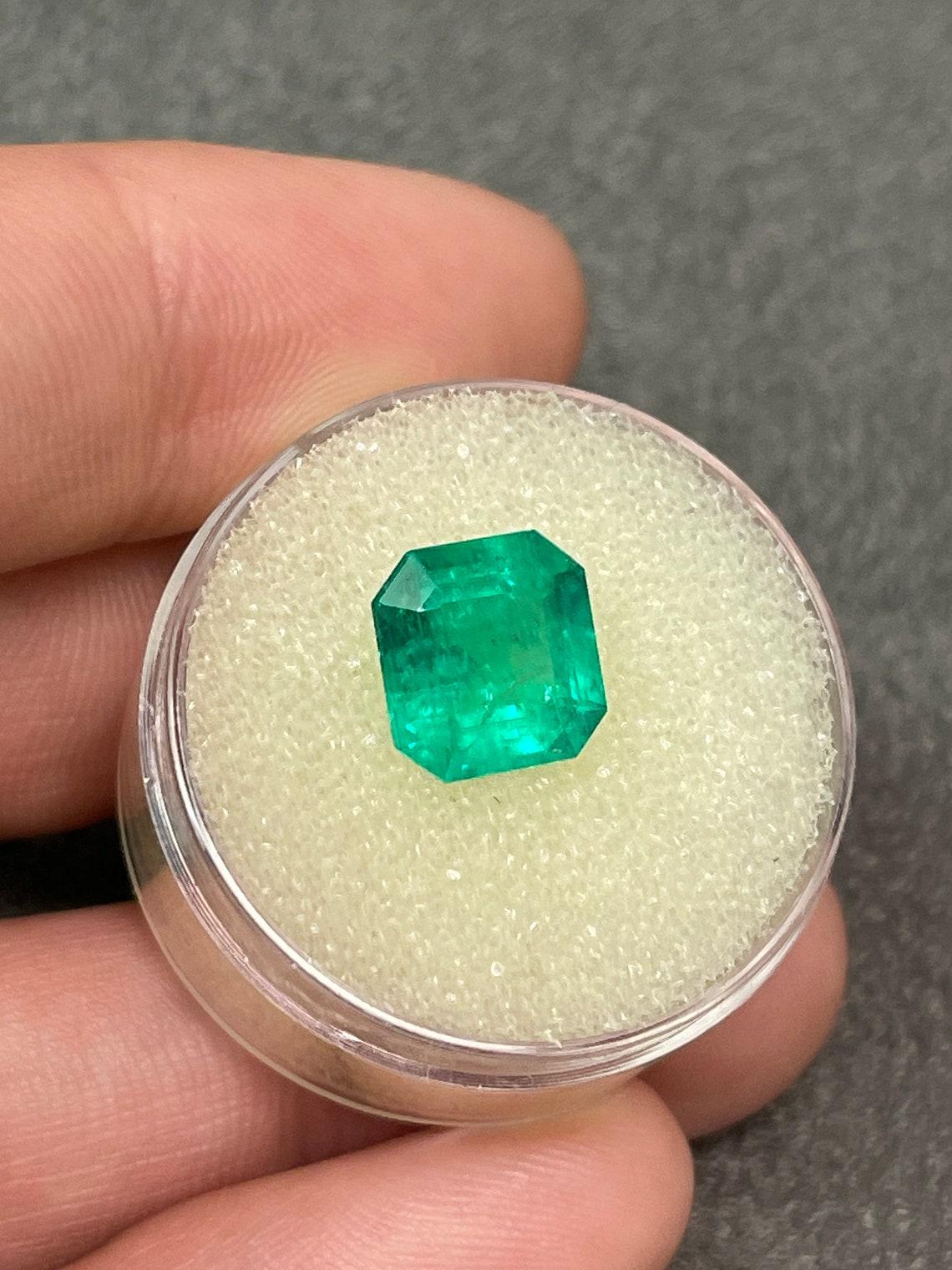 Modern 3.05ct Intense Green Asscher Cut Muzo Emerald Genuine May Birthstone