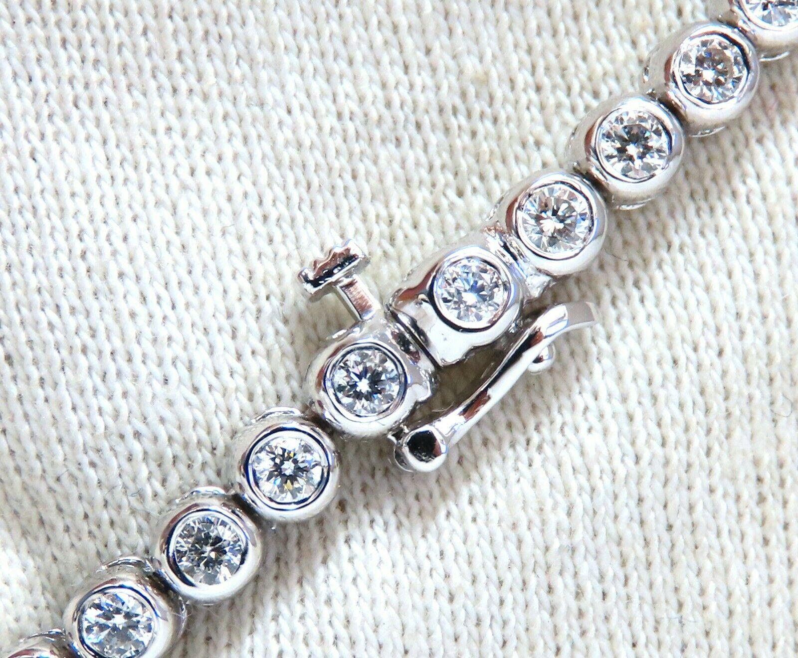 3.05 Carat Natural Diamonds Tennis Bracelet 14 Karat Gold Smooth Anti-Catch In New Condition For Sale In New York, NY