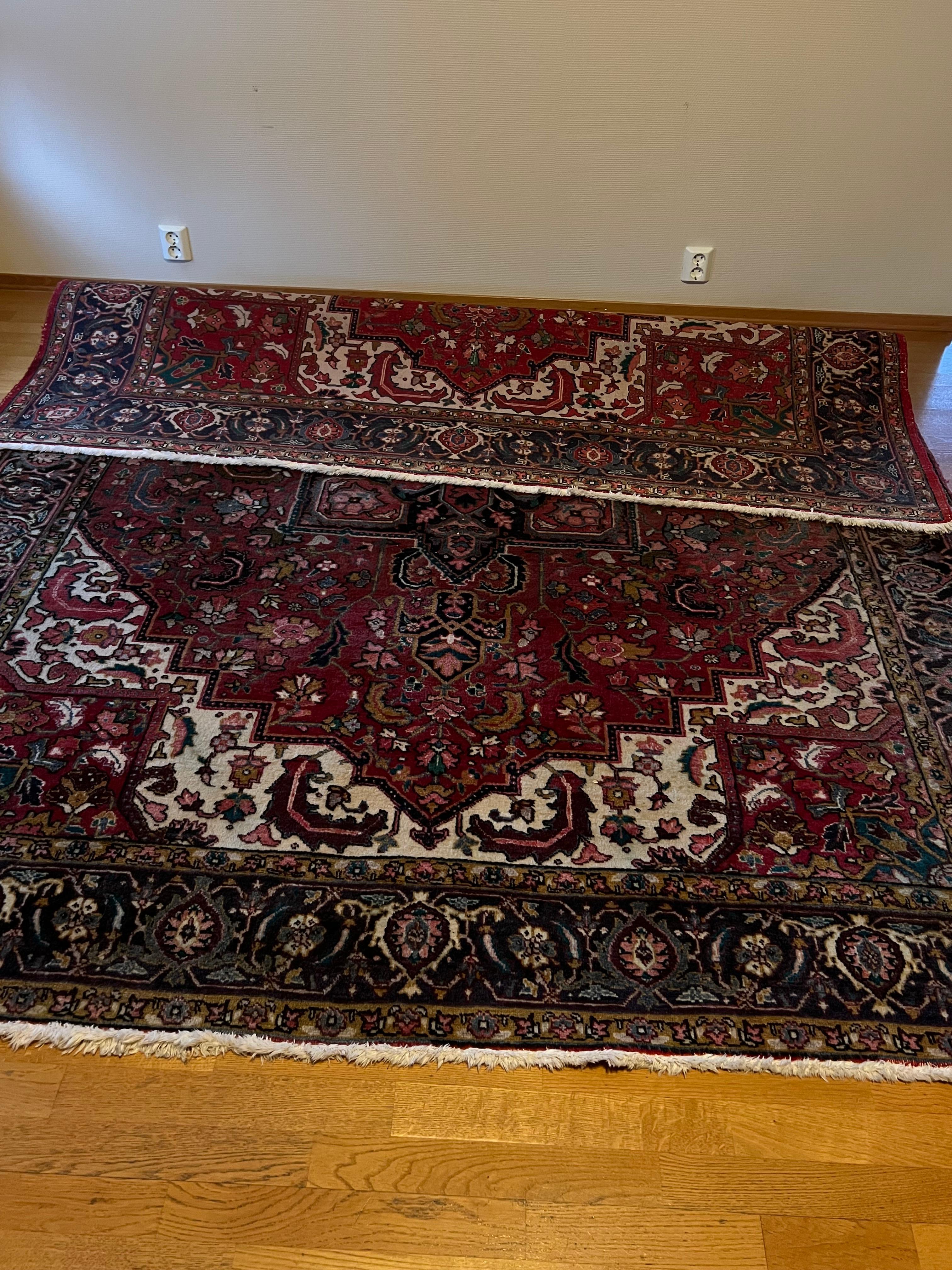 Annodato a mano 305x240 cm Tappeto persiano Hariz di grandi dimensioni, annodato a mano in lana in vendita