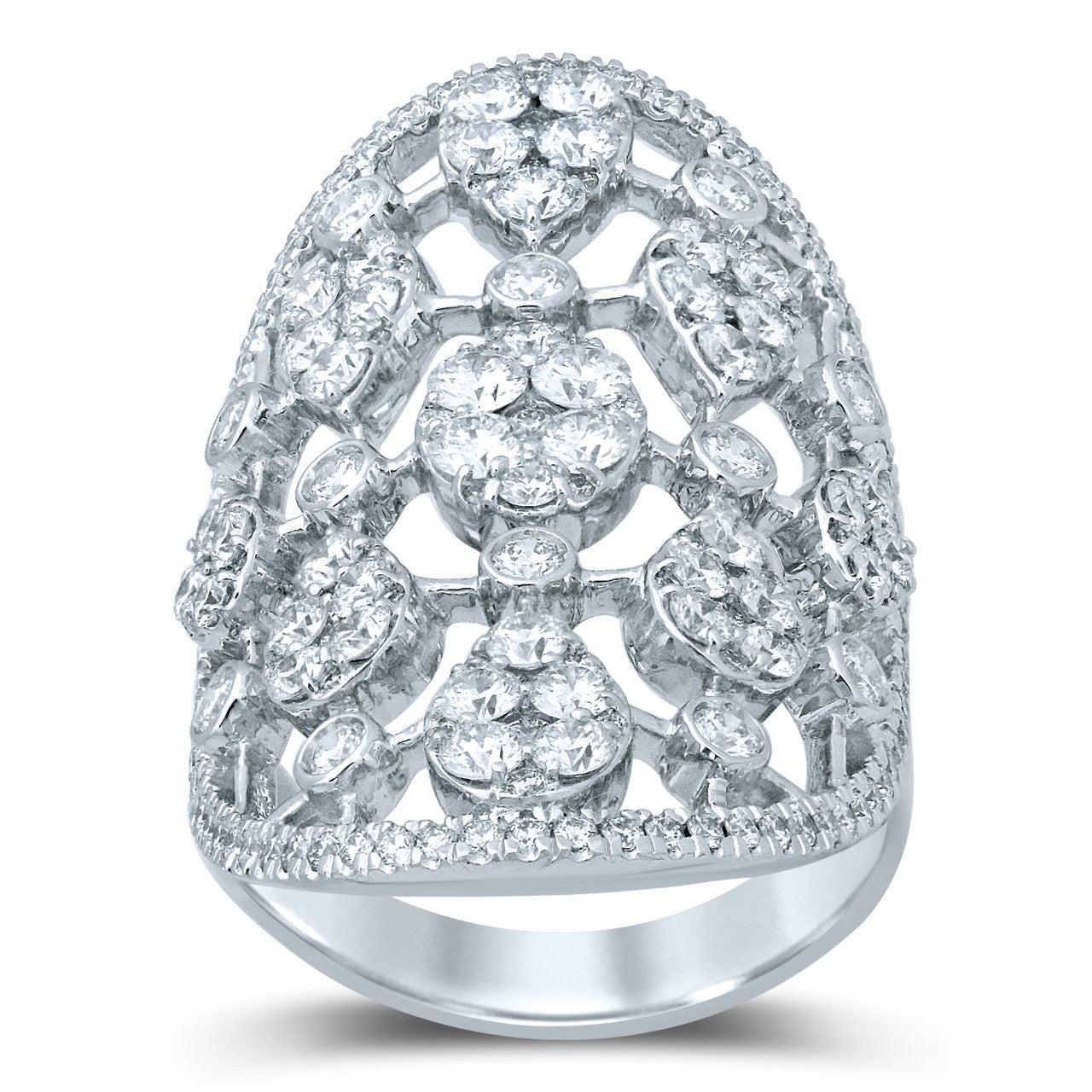 For Sale:  3.06 Carat Diamond 18 Karat White Gold Shield Ring 3